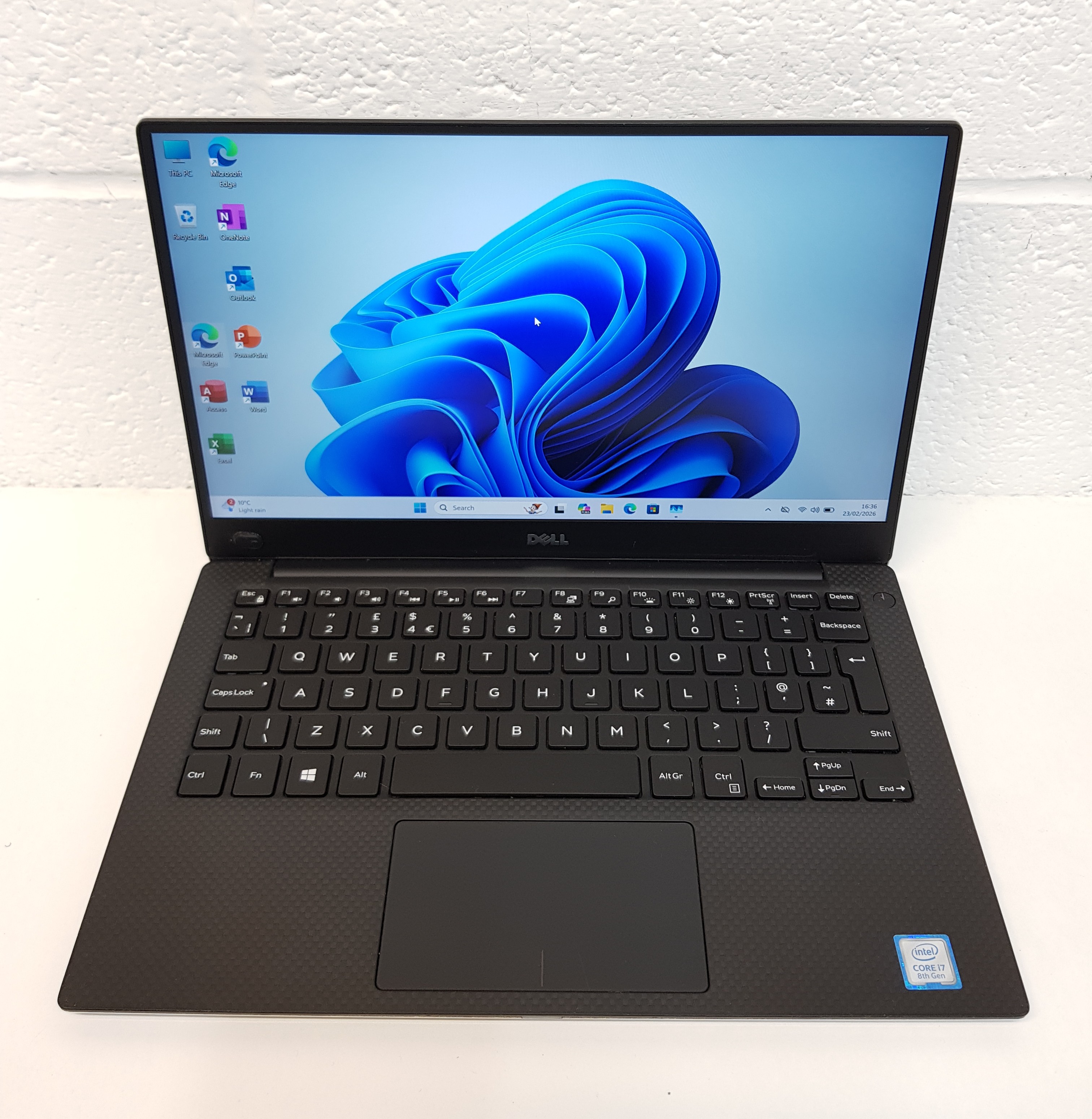Dell XPS 13 9360 | i7 8th Gen | 8GB RAM | 256GB SSD |   Ref: 78606  Price £185