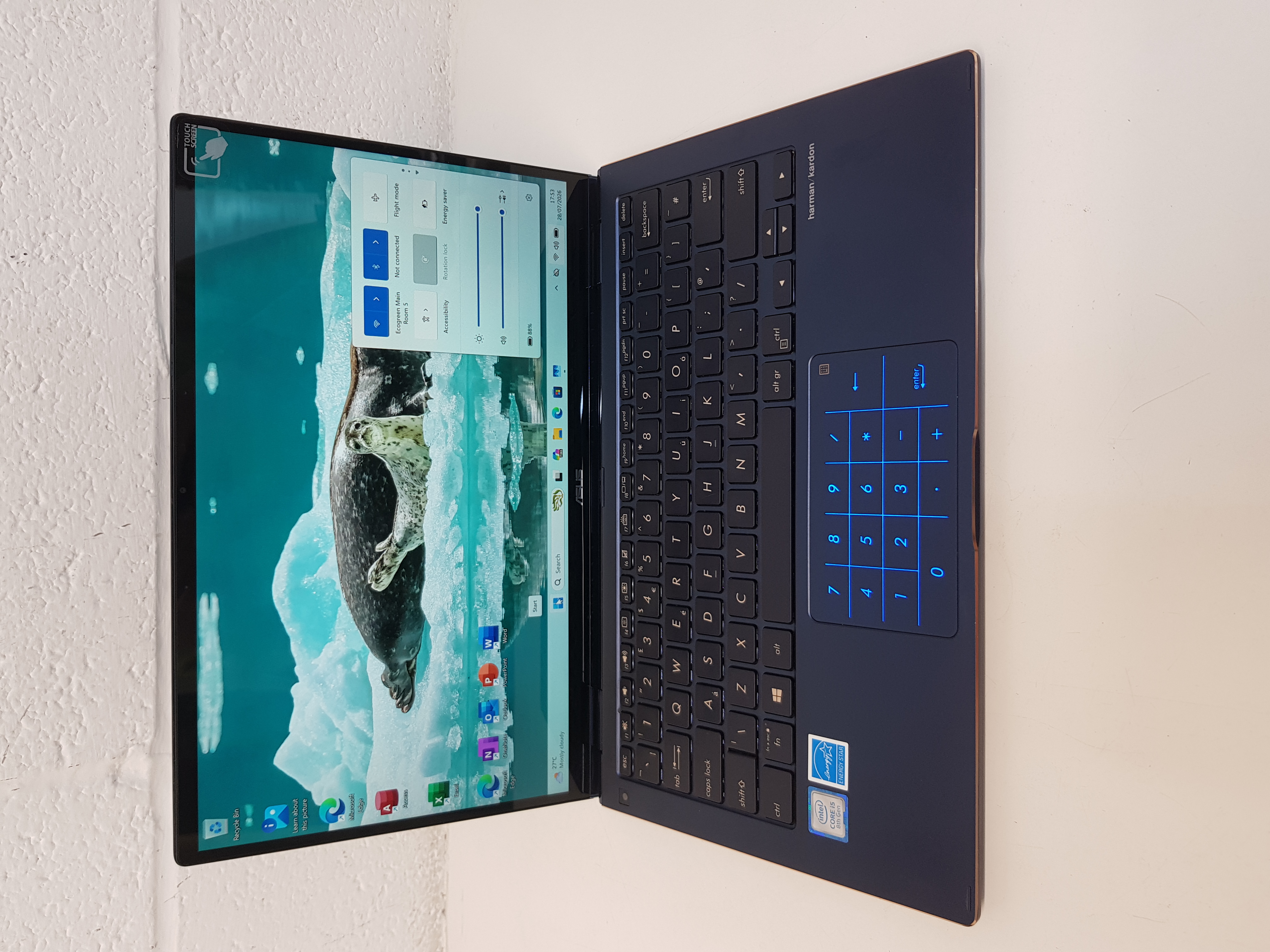 Asus 360° Touch screen Laptop, Numeric touchpad, i5-8th, 8GB Memory, 256GB Storage, Windows 11