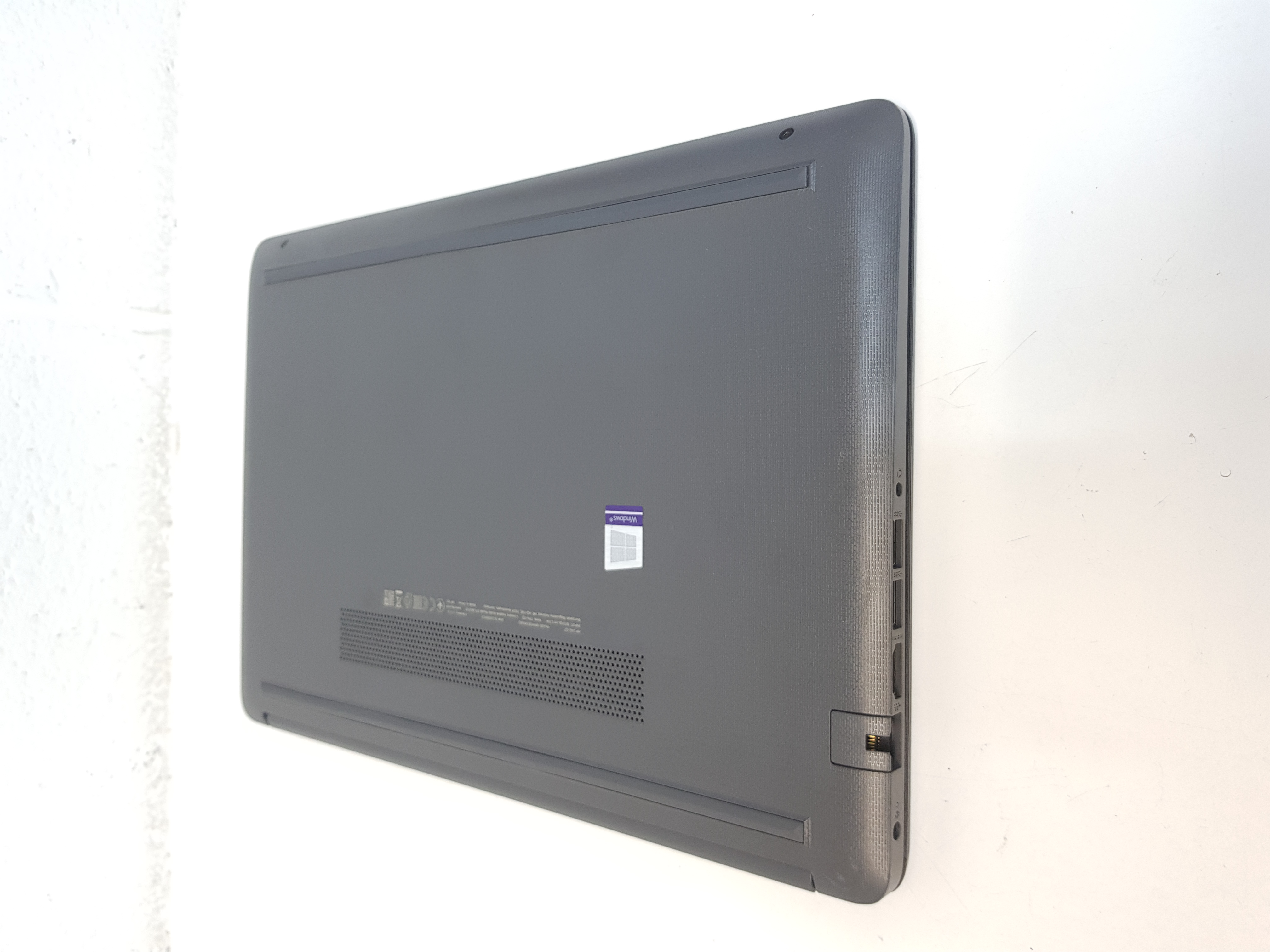HP Laptop, intel core i5-8th Gen CPU, 8GB Memory, 256GB Storage, MS Office 2021, Windows 11
