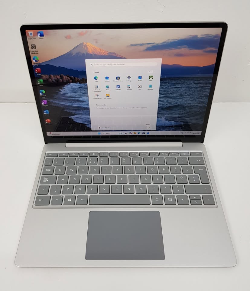 Microsoft Surface Laptop | i5 10th Gen | 16GB RAM | Price £210 Ref: 78610