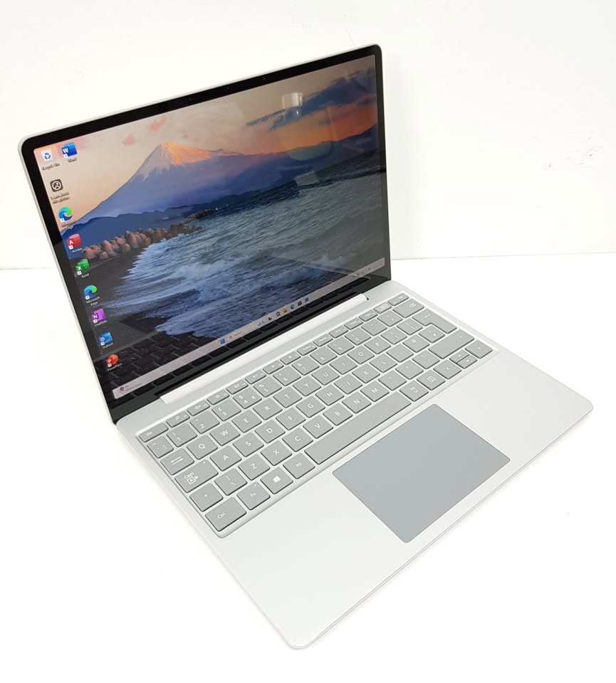 Microsoft Surface Laptop | i5 10th Gen | 16GB RAM | Price £210 Ref: 78610 — additional photo