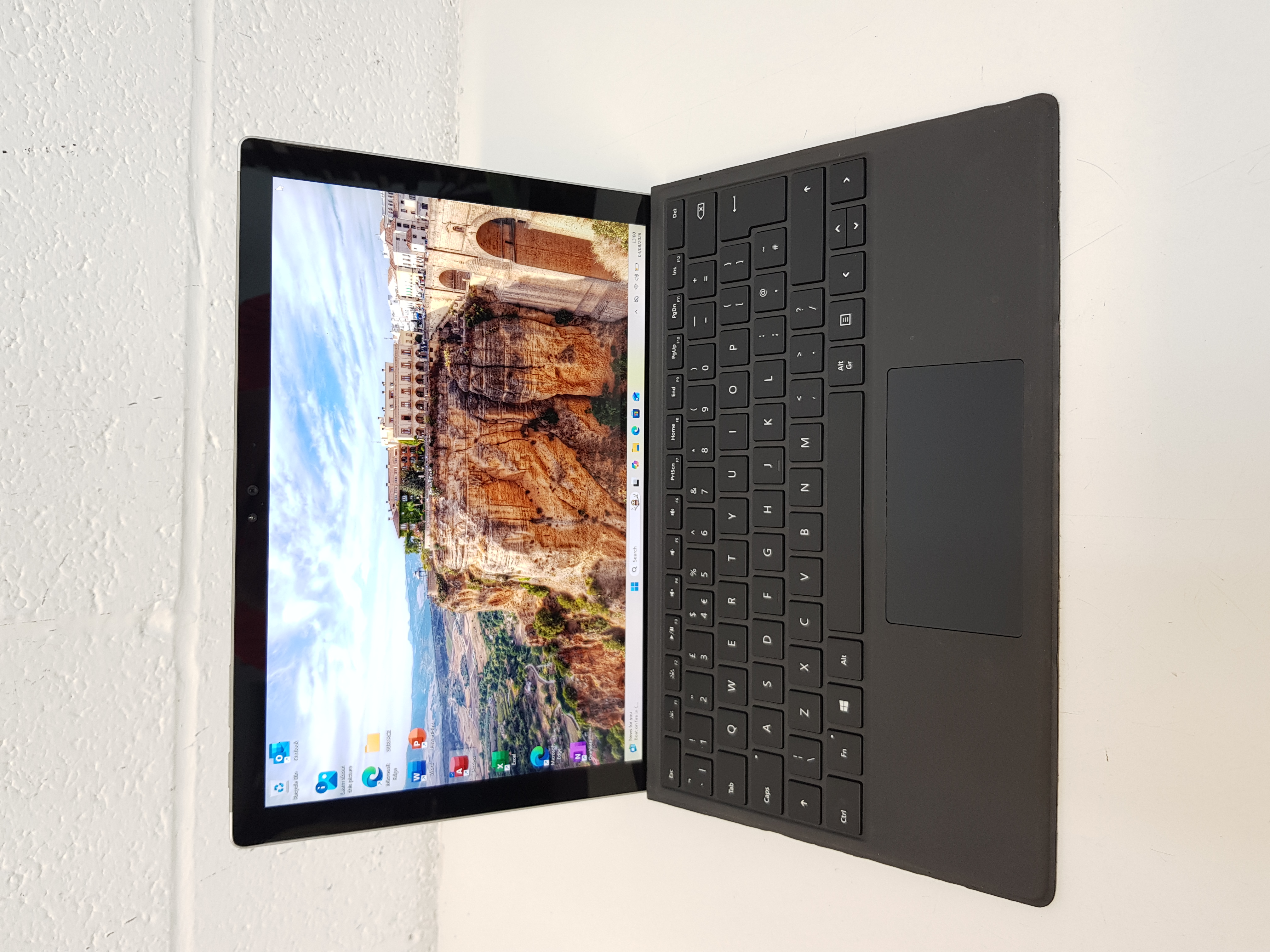 Microsoft surface  Pro 4 Touch screen Laptop, intel core i5, 4GB Memory, 256GB Storage, MS Office 2021