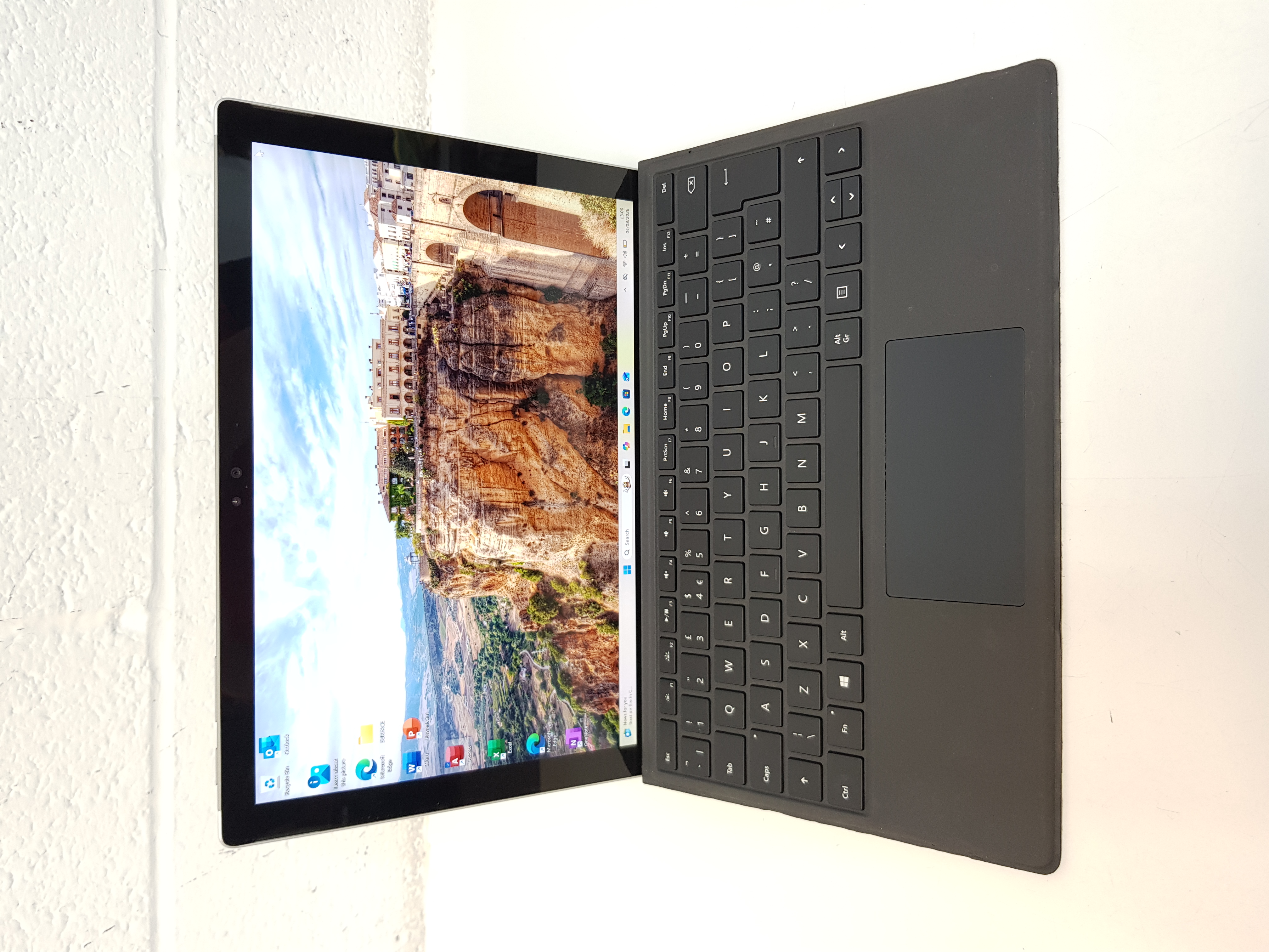 Microsoft surface  Pro 4 Touch screen Laptop, intel core i5, 4GB Memory, 256GB Storage, MS Office 2021 — additional photo