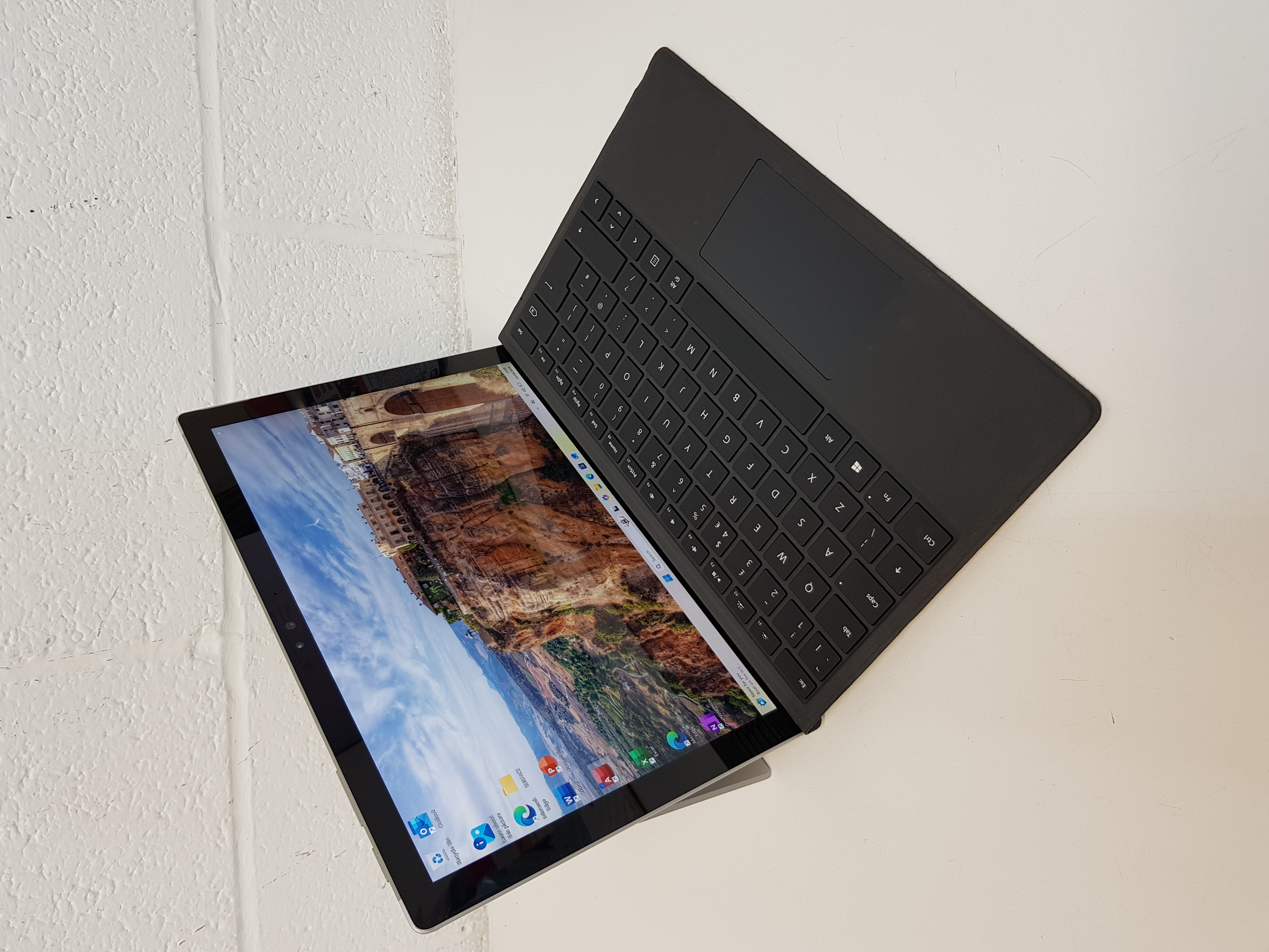 Microsoft surface  Pro 4 Touch screen Laptop, intel core i5, 4GB Memory, 256GB Storage, MS Office 2021 — additional photo