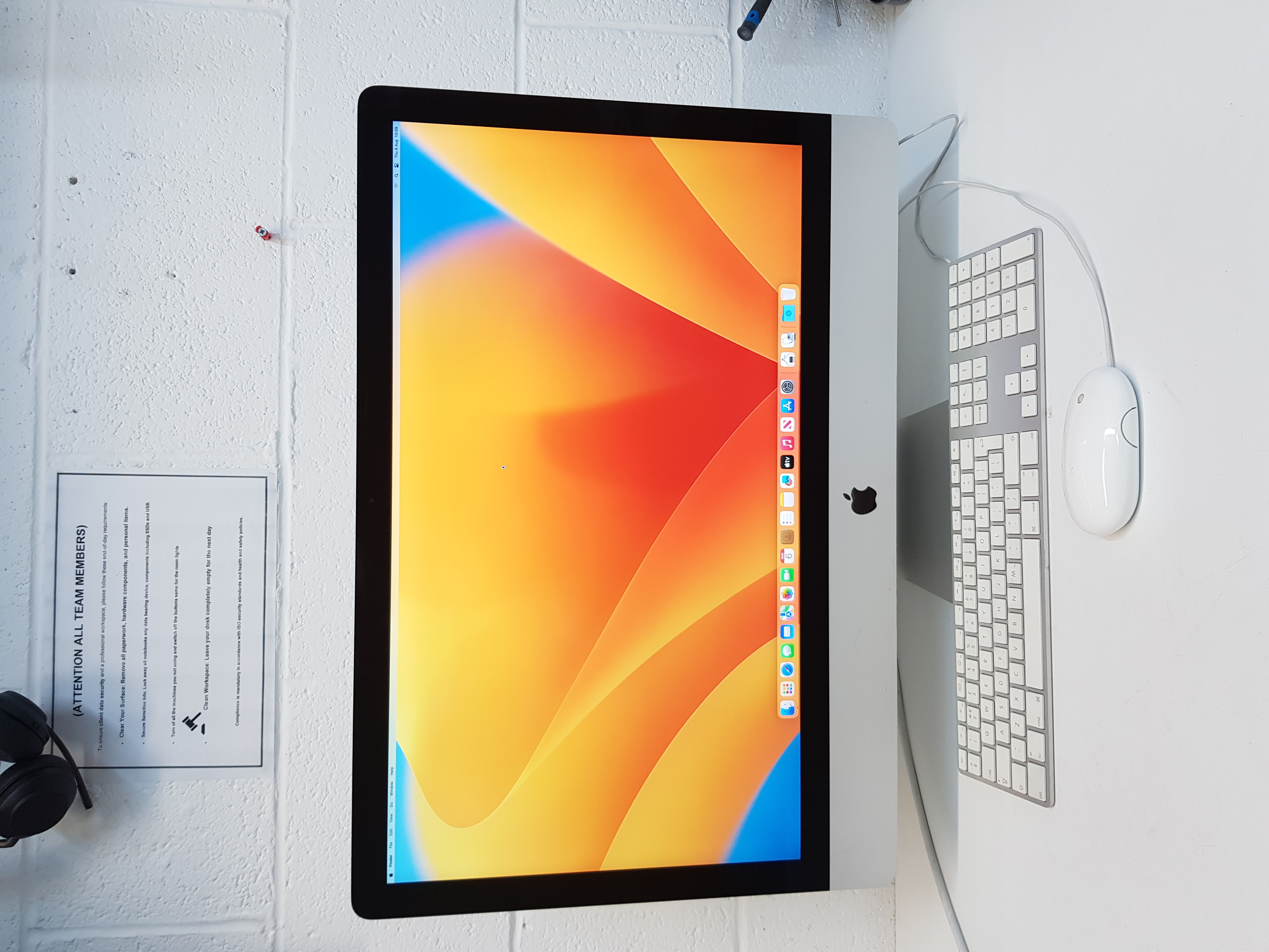 Apple iMac, intel core i5 processor, 32GB RAM, 512GB SSD, 4GB graphics — additional photo