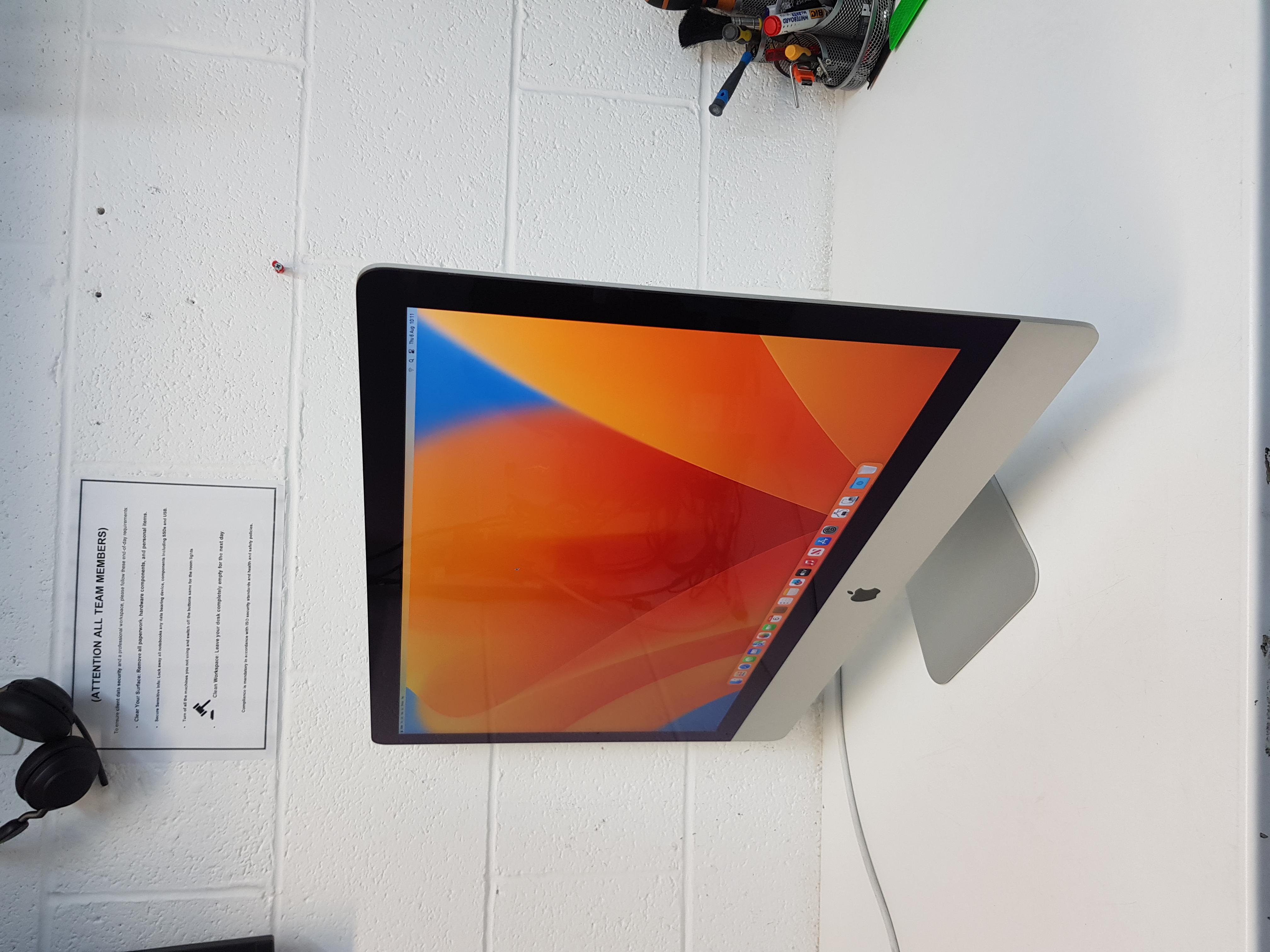 Apple iMac, intel core i5 processor, 32GB RAM, 512GB SSD, 4GB graphics — additional photo