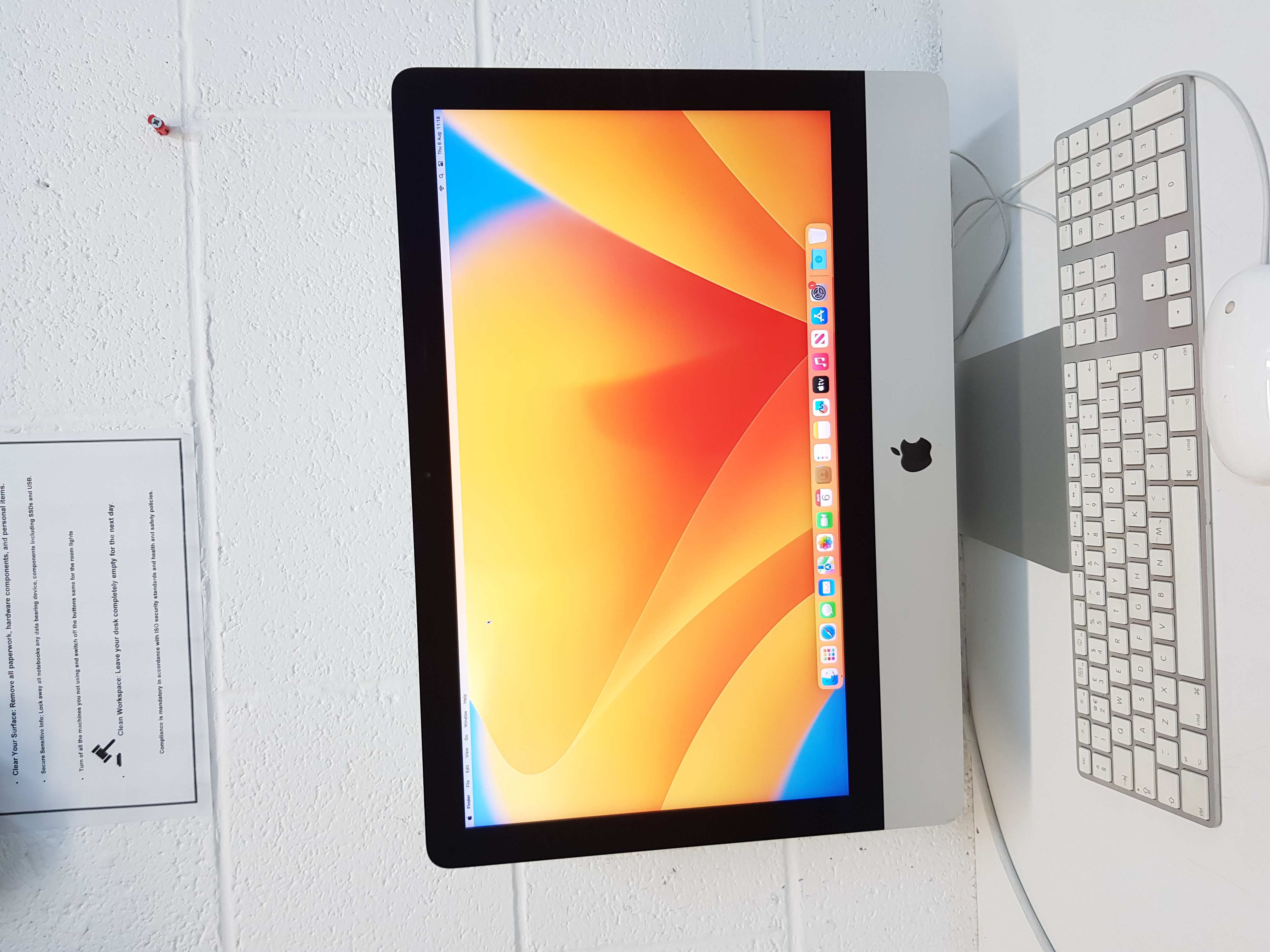 Apple iMac, intel core i5 processor, 16GB RAM, 256GB SSD, Retina 4K, 2GB graphics — additional photo