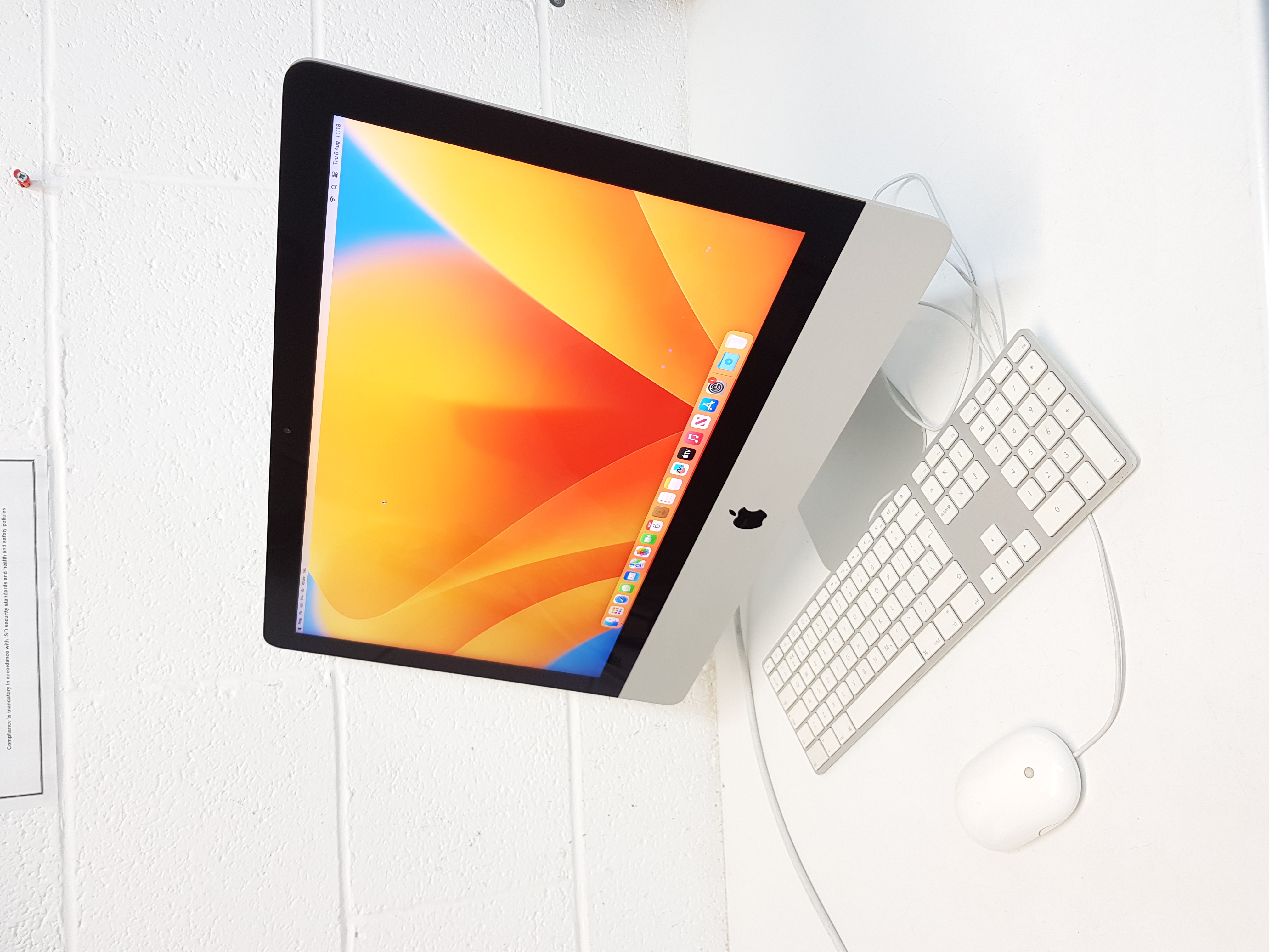 Apple iMac, intel core i5 processor, 16GB RAM, 256GB SSD, Retina 4K, 2GB graphics — additional photo