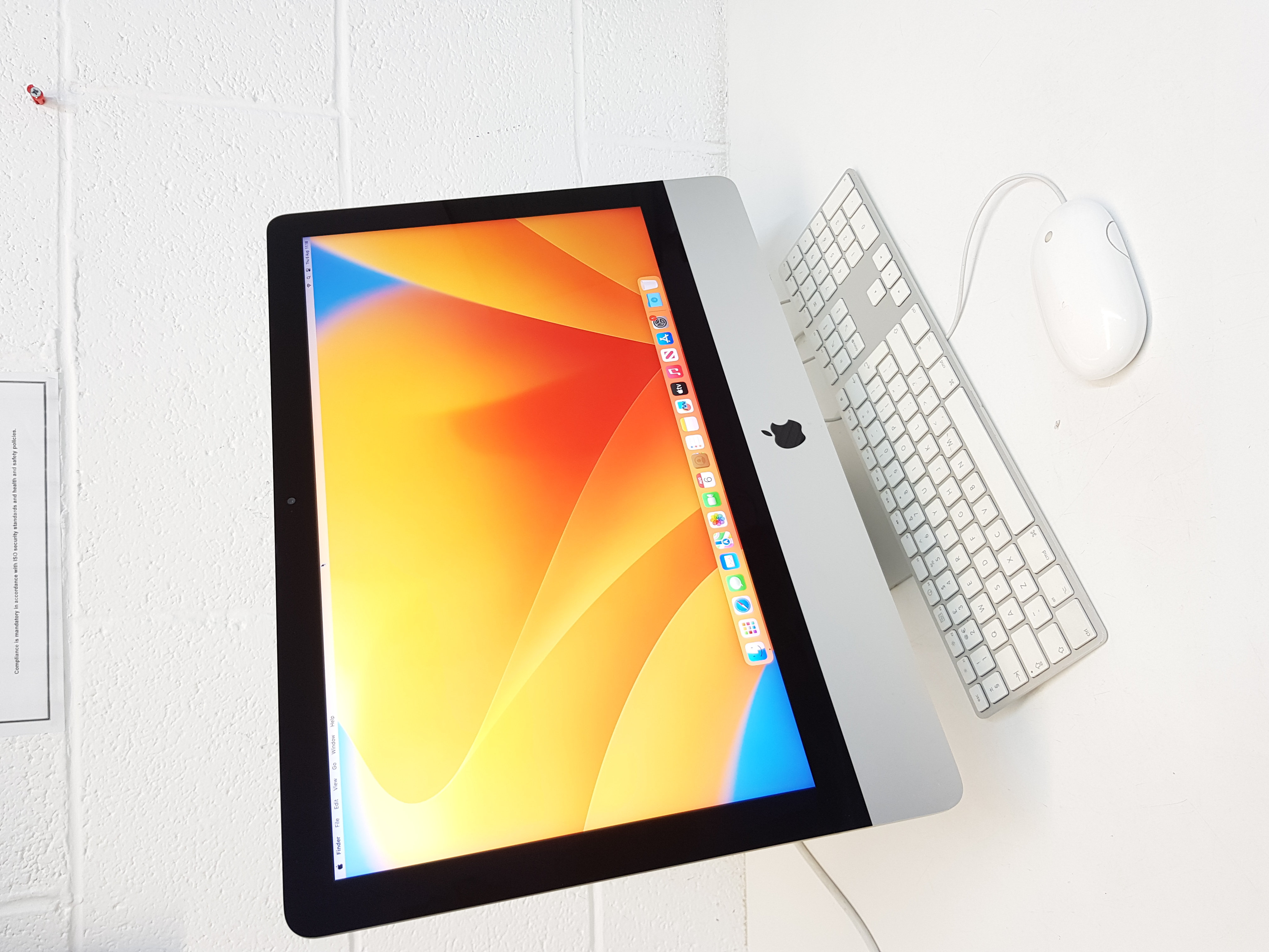 Apple iMac, intel core i5 processor, 16GB RAM, 256GB SSD, Retina 4K, 2GB graphics — additional photo