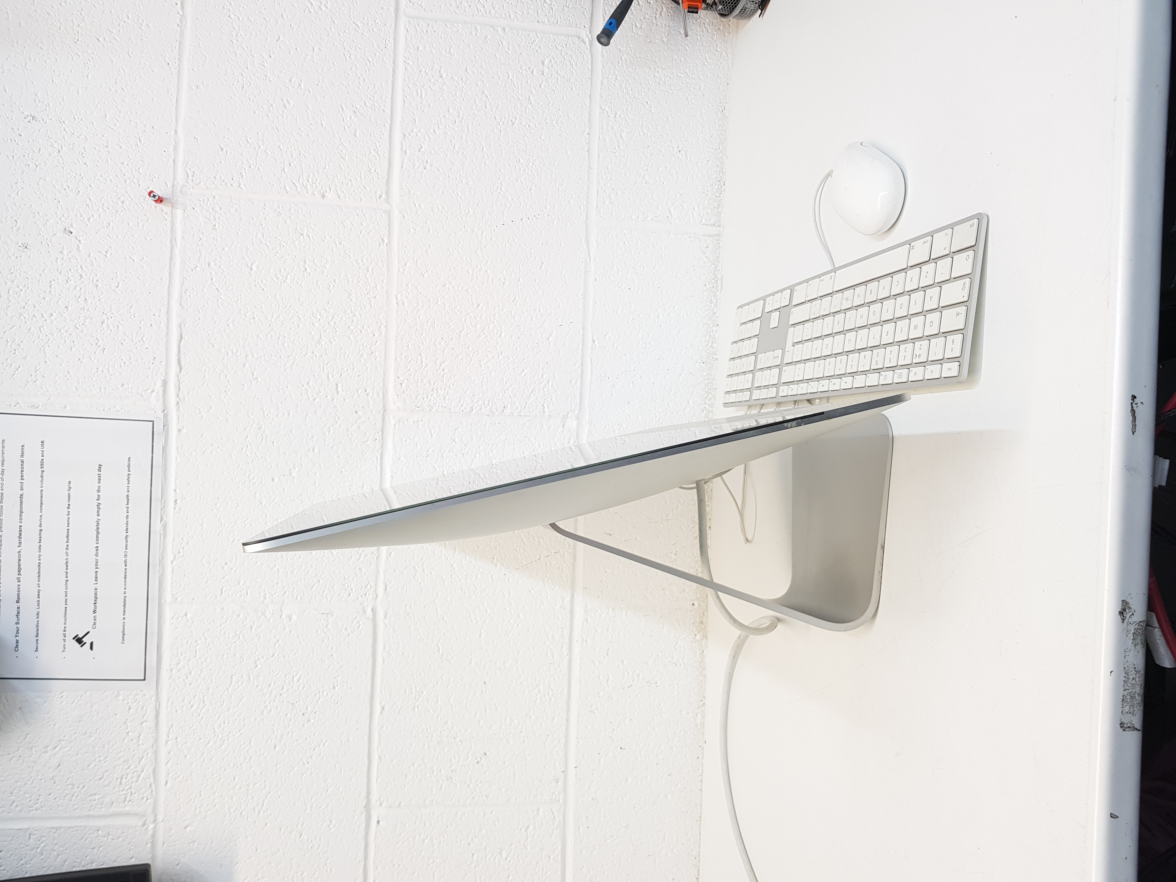 Apple iMac, intel core i5 processor, 16GB RAM, 256GB SSD, Retina 4K, 2GB graphics — additional photo