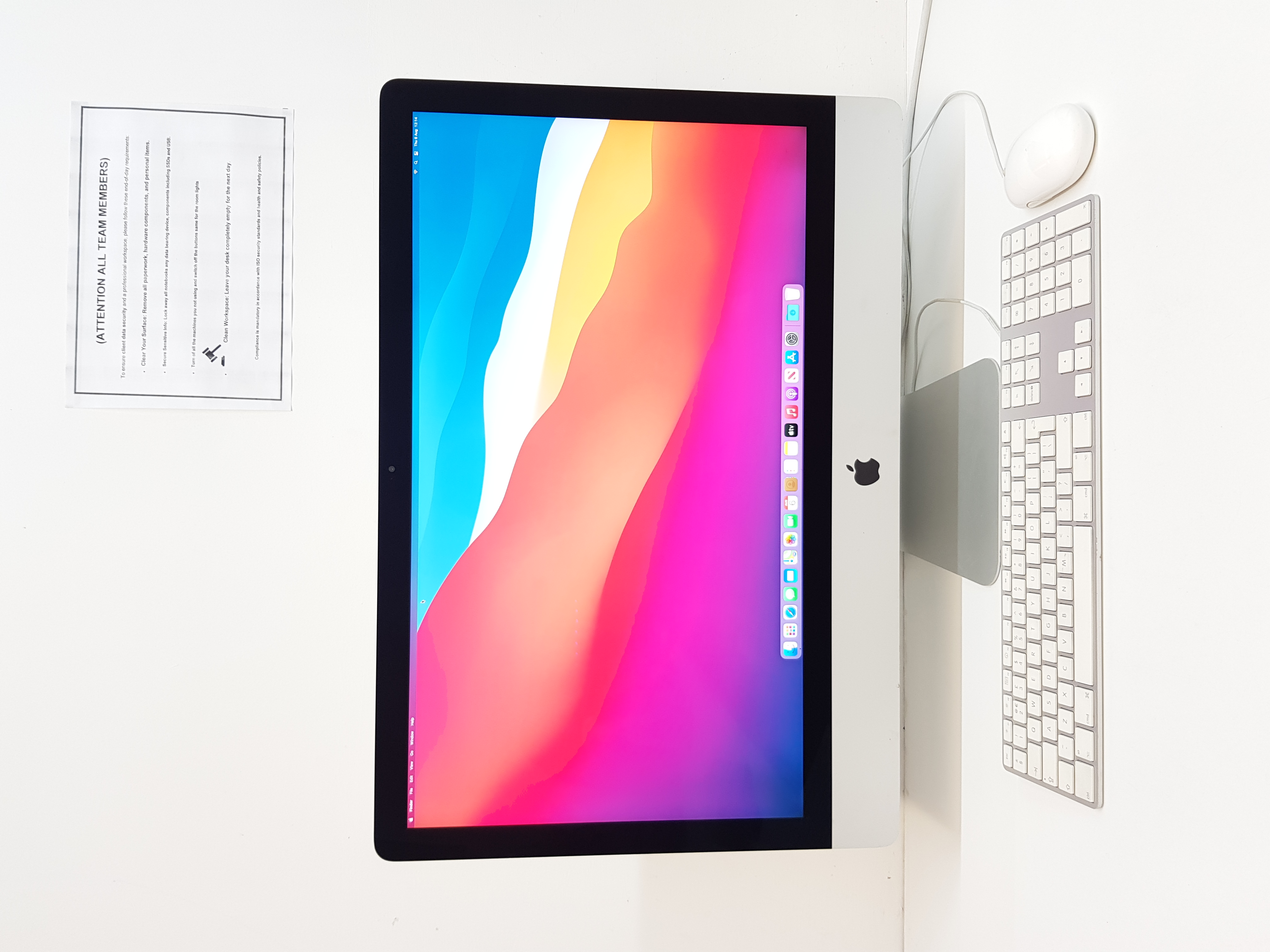 Apple iMac, intel core i7 processor, 24GB RAM, 250GB SSD, Retina 5K, 4GB Graphics — additional photo