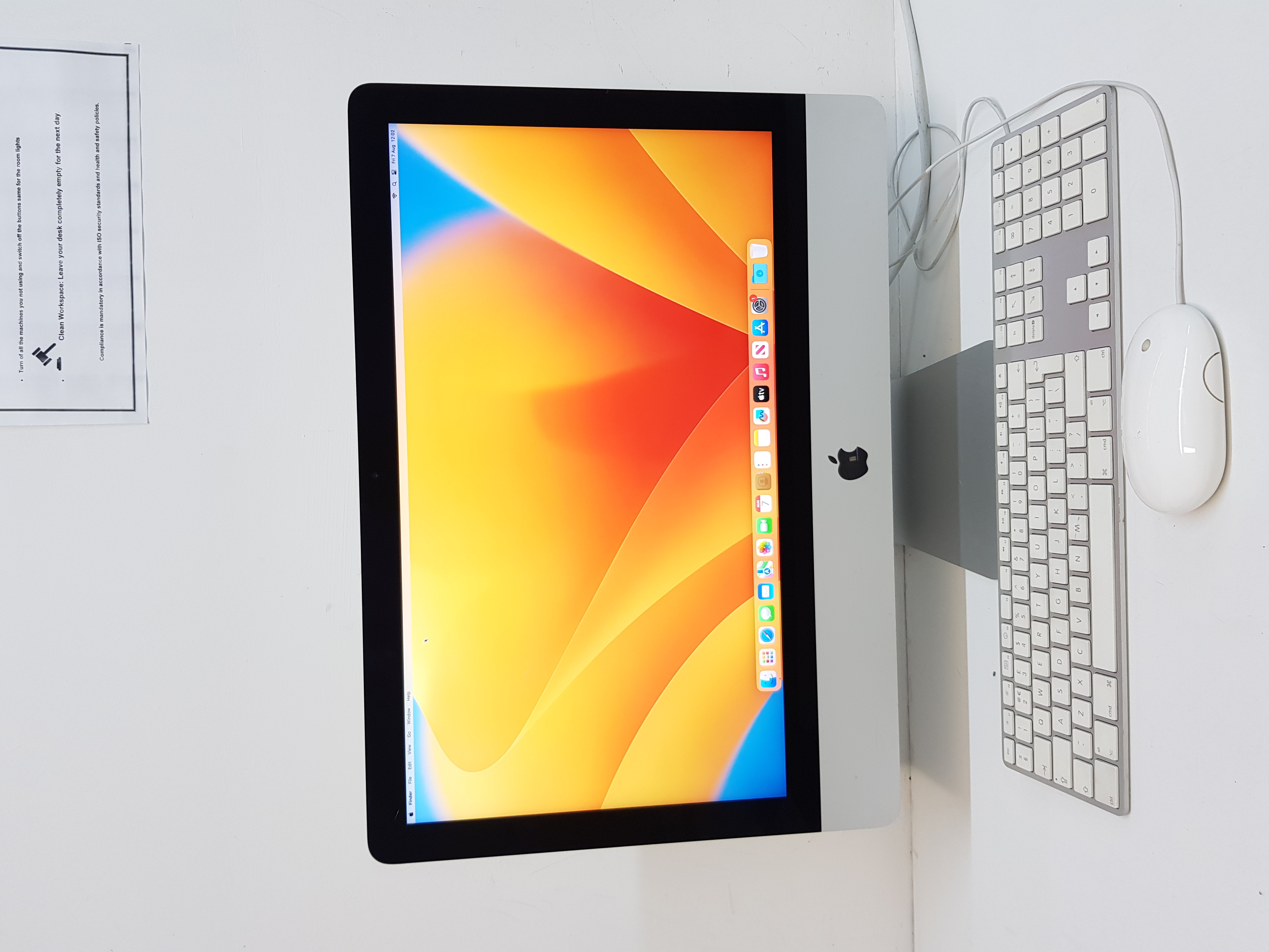Apple iMac, intel core i5 processor, 8GB RAM, 250GB Storage,4K Display, 2GB GPU — additional photo