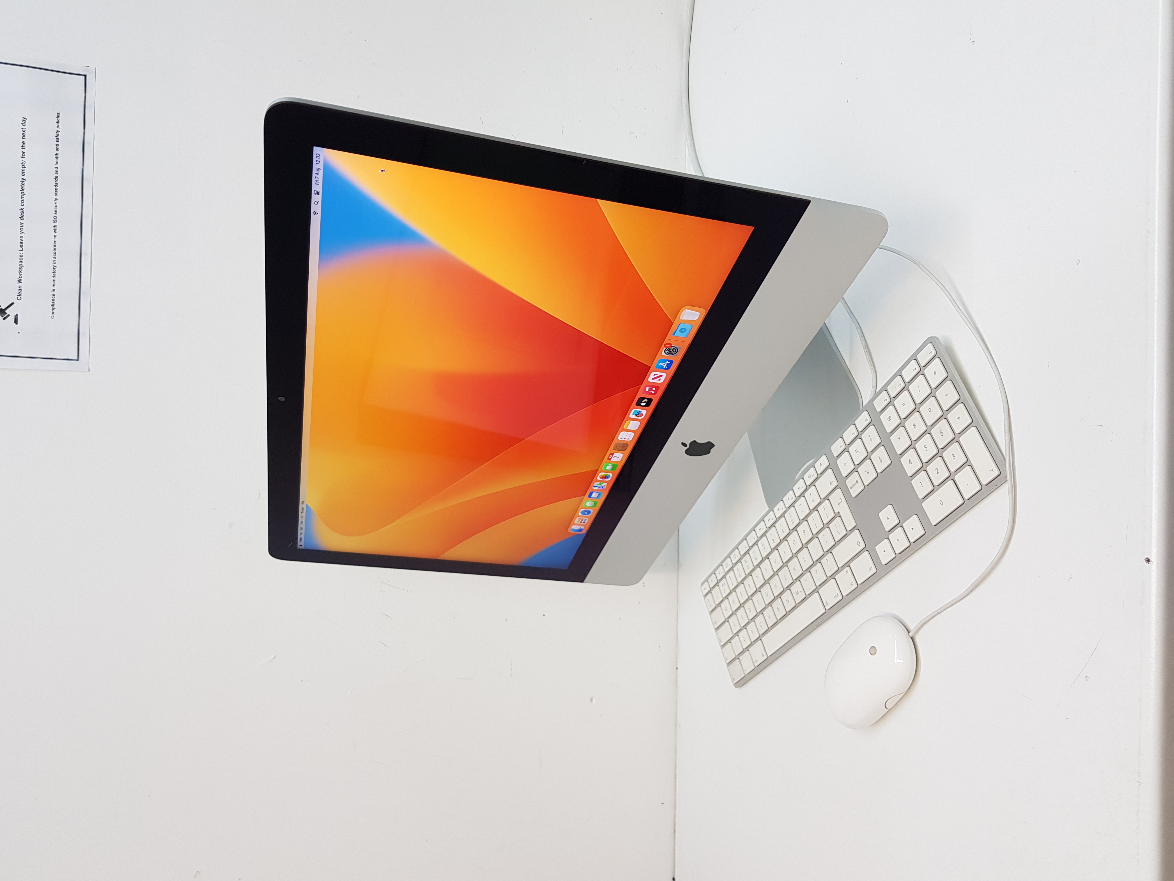 Apple iMac, intel core i5 processor, 8GB RAM, 250GB Storage,4K Display, 2GB GPU — additional photo