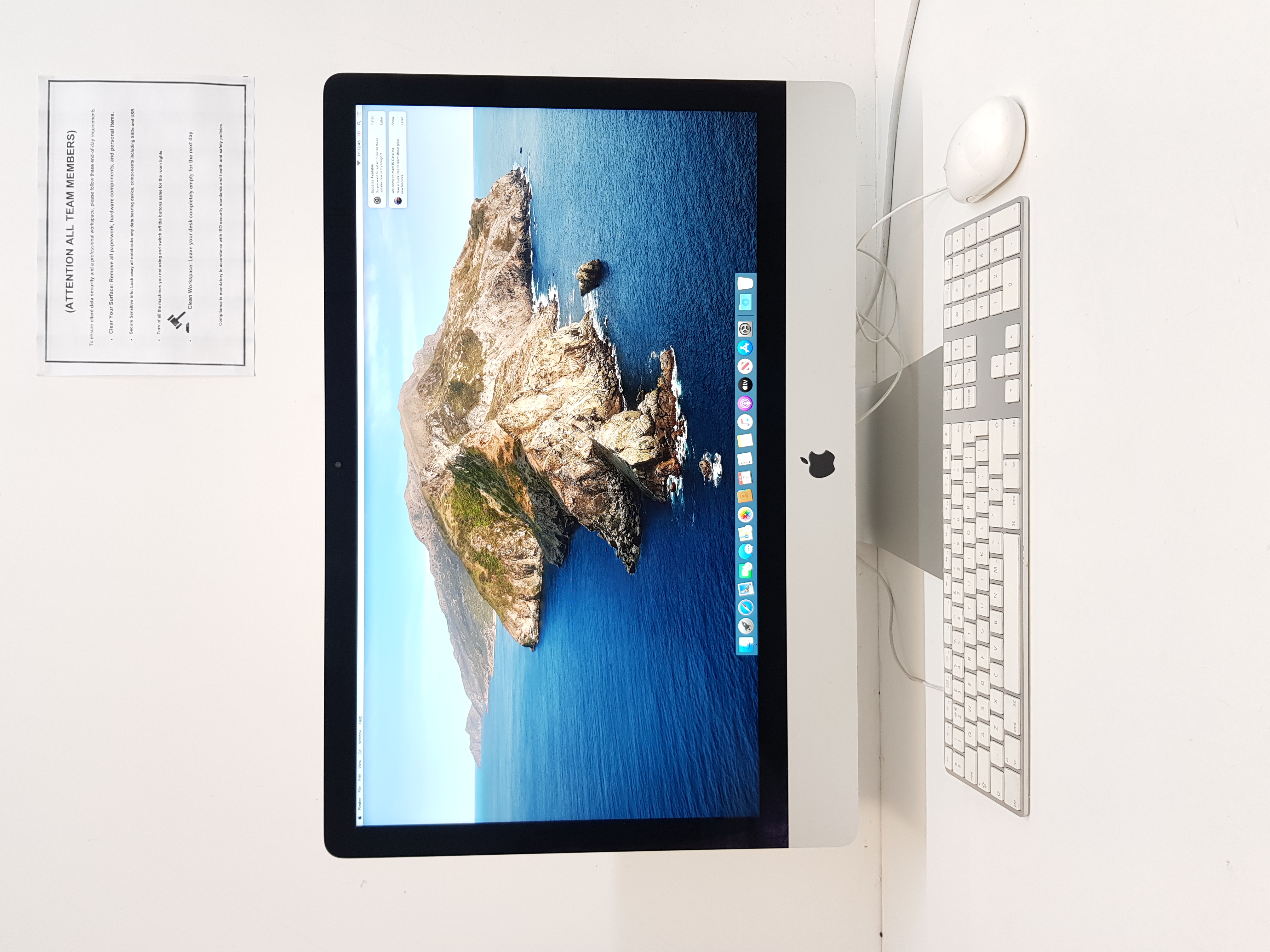 Apple iMac, intel core i5, 16GB RAM, 240GB Storage, 27 inches Display, 2GB GPU — additional photo
