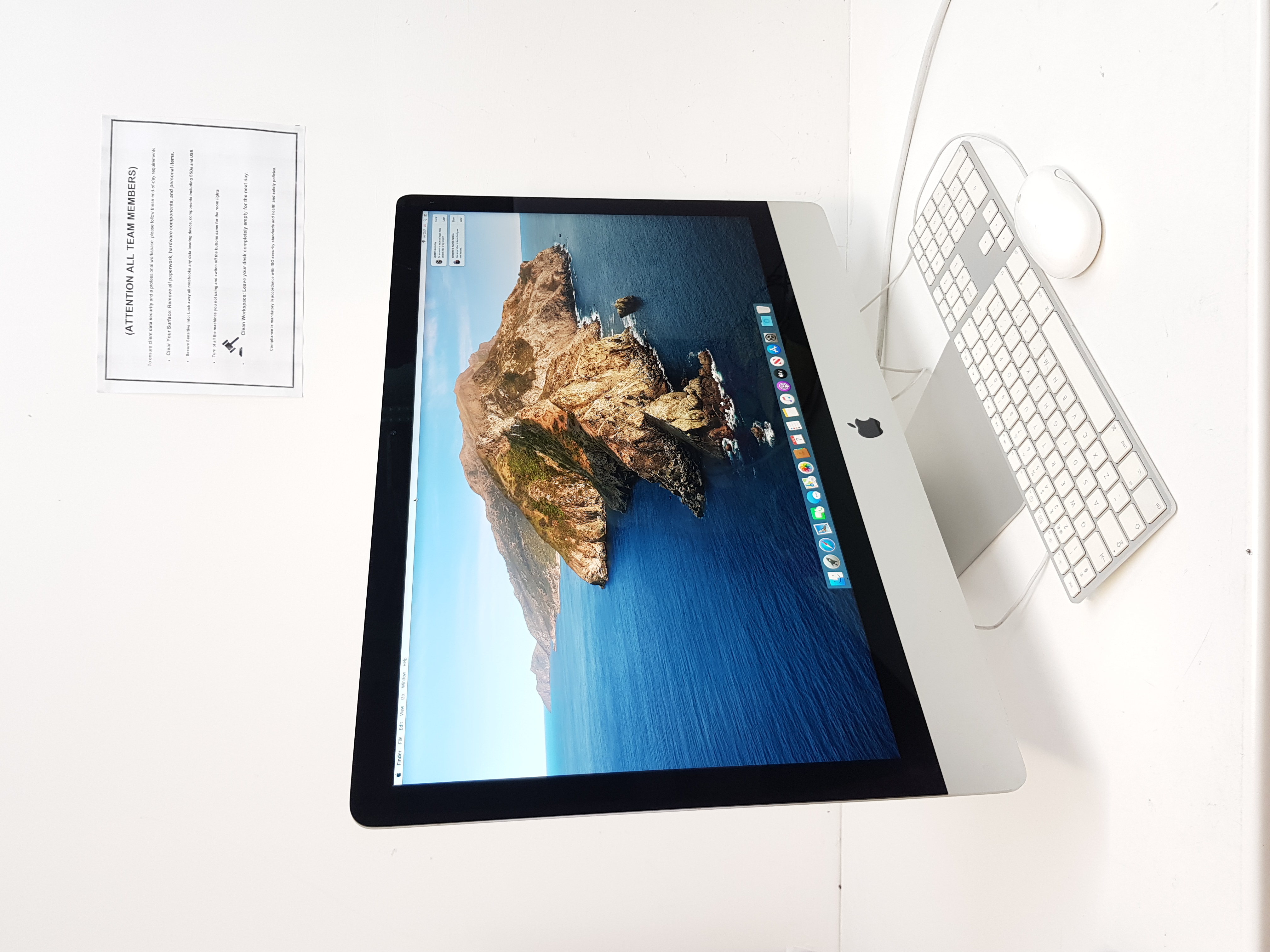 Apple iMac, intel core i5, 16GB RAM, 240GB Storage, 27 inches Display, 2GB GPU — additional photo