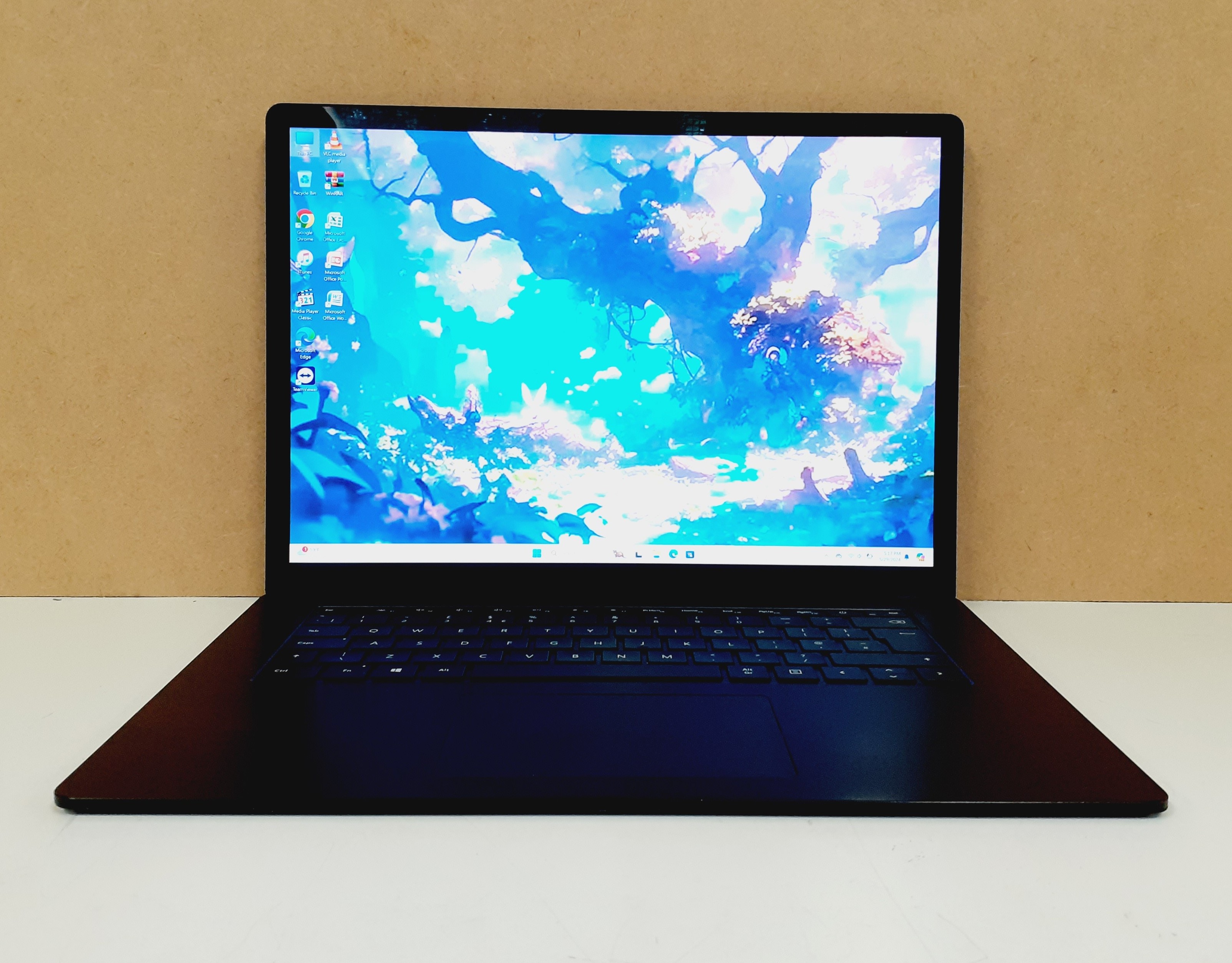 Microsoft Surface Laptop 3 | i7 10th Gen | 16GB RAM | 15" £250  £249.99  Ref: 78613