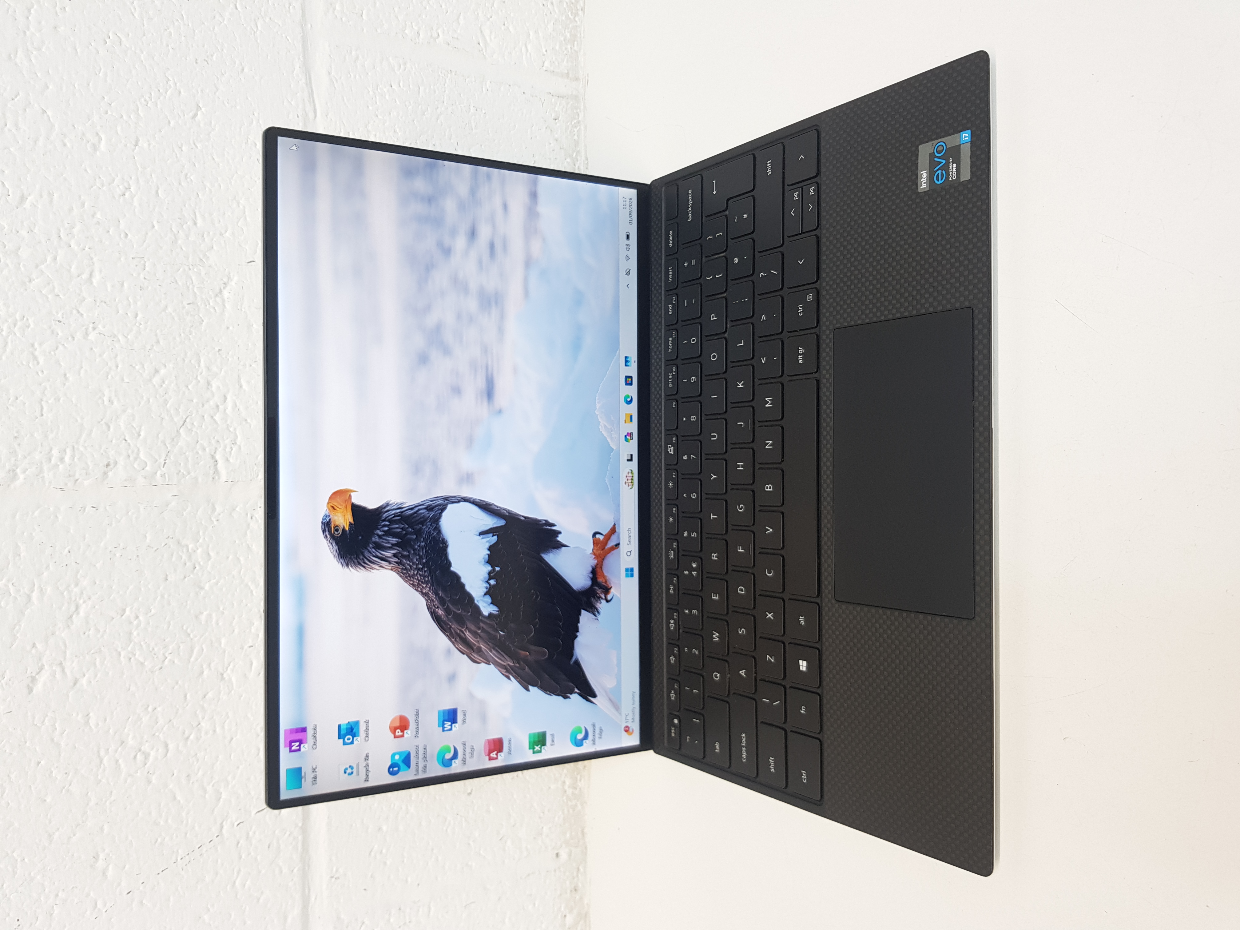 Super Fast Dell XPS Laptop, core i7-11th Gen processor, 16GB Memory, 512GB Storage, MS Office 2021, Windows 11