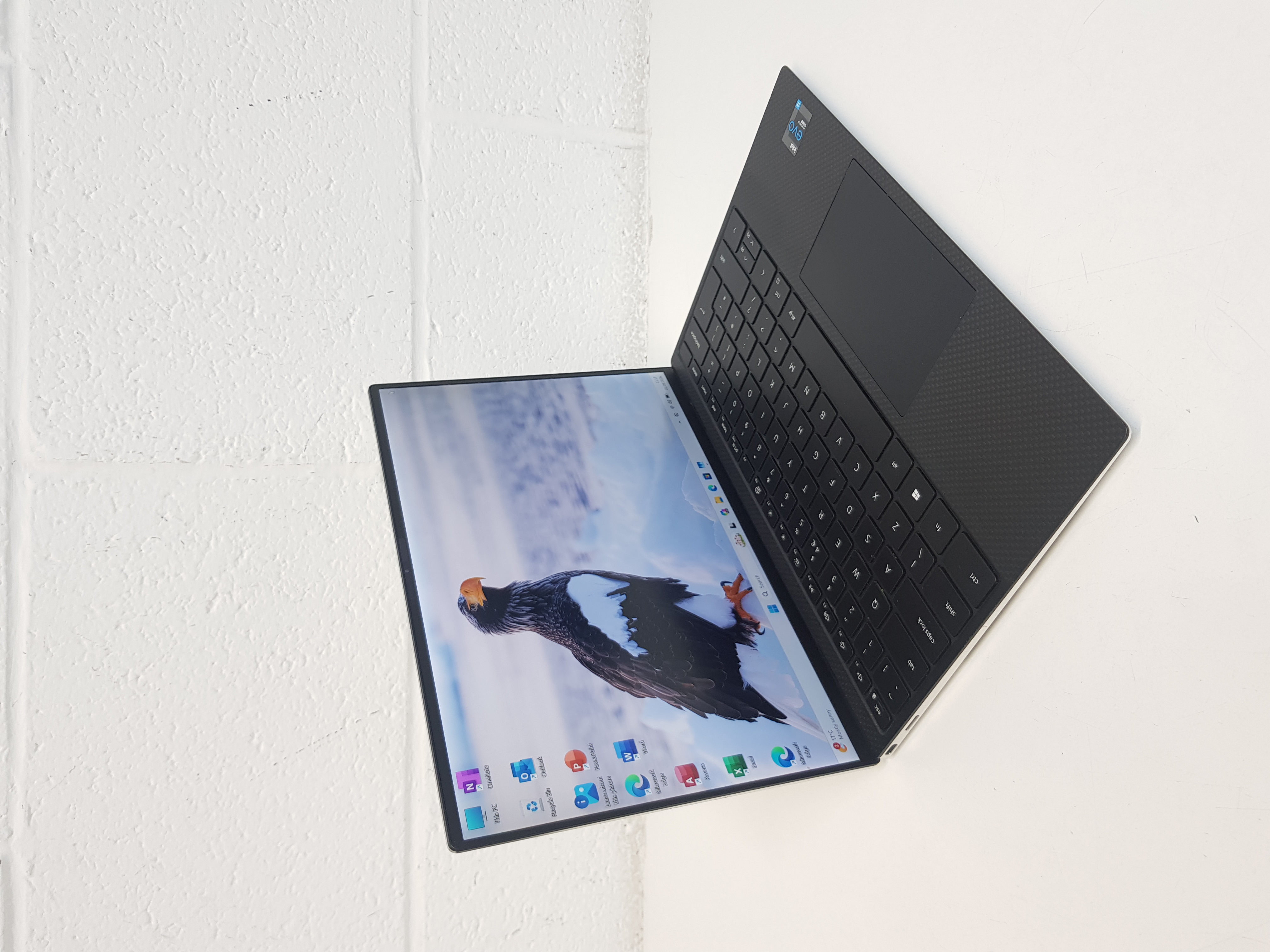Super Fast Dell XPS Laptop, core i7-11th Gen processor, 16GB Memory, 512GB Storage, MS Office 2021, Windows 11 — additional photo