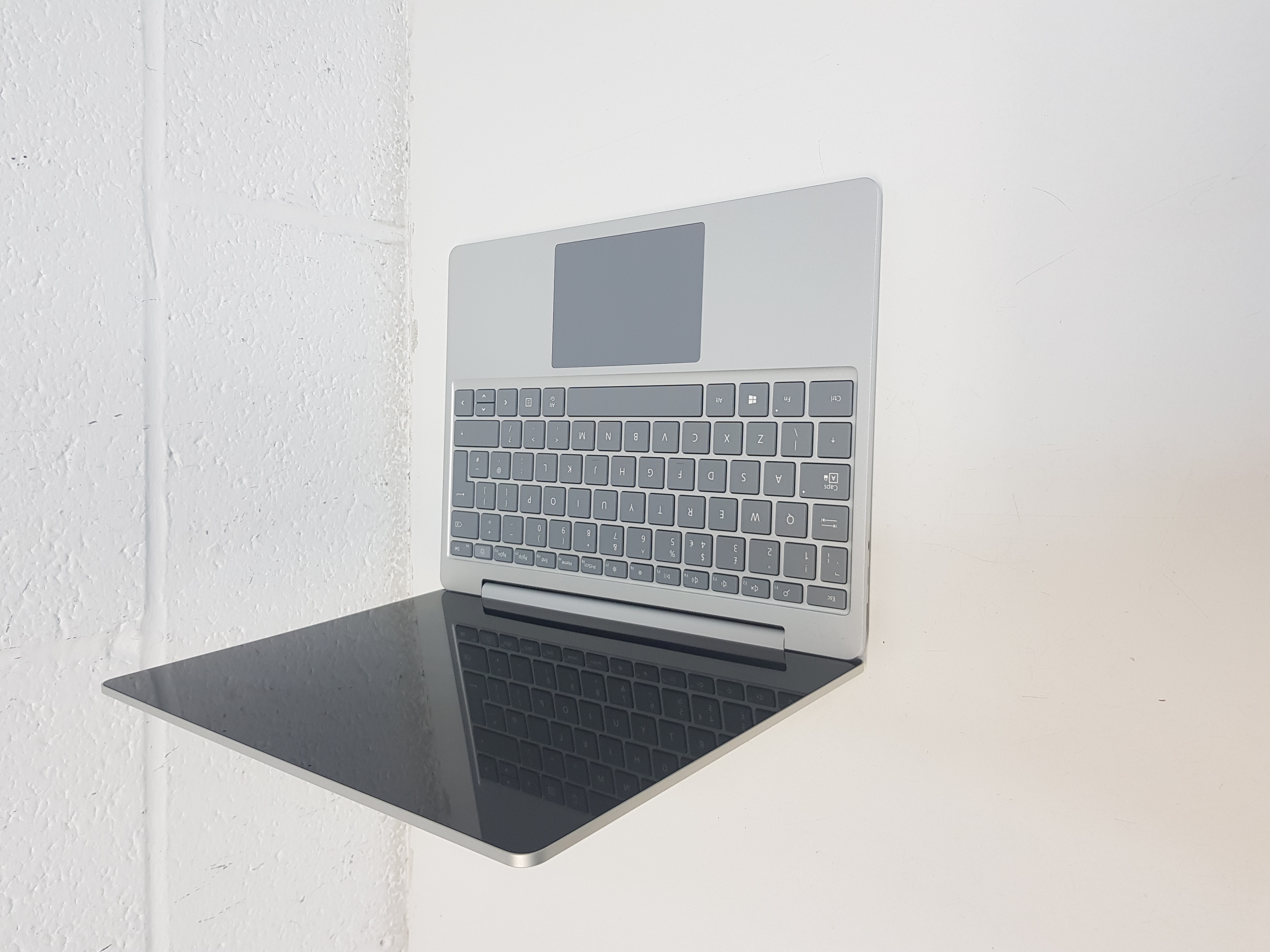Touch screen Microsoft Laptop, core i5-10th Gen processor, 8GB Memory, 256GB Storage, MS Office 2021, Windows 11 — additional photo