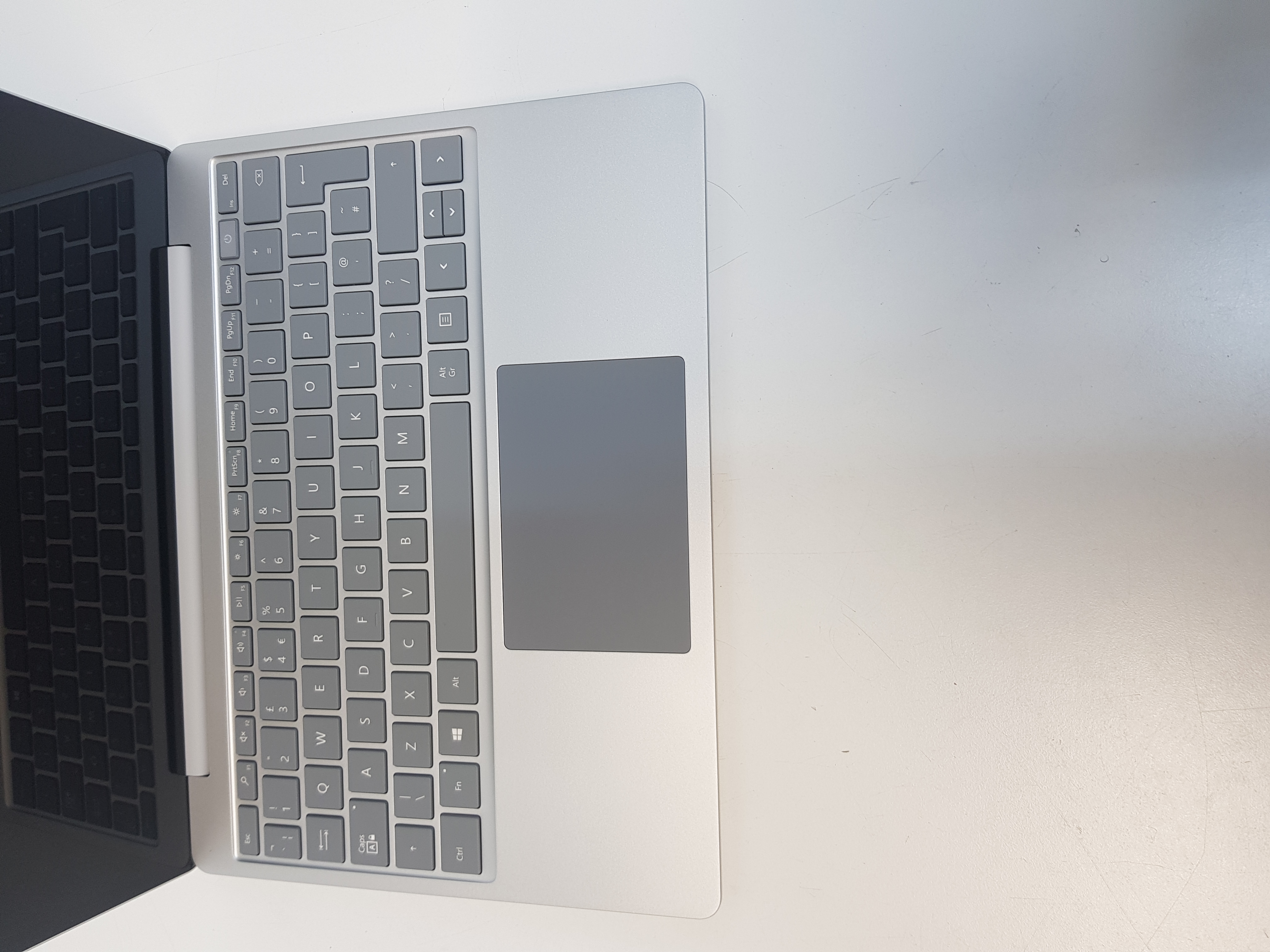 Touch screen Microsoft Laptop, core i5-10th Gen processor, 8GB Memory, 256GB Storage, MS Office 2021, Windows 11 — additional photo