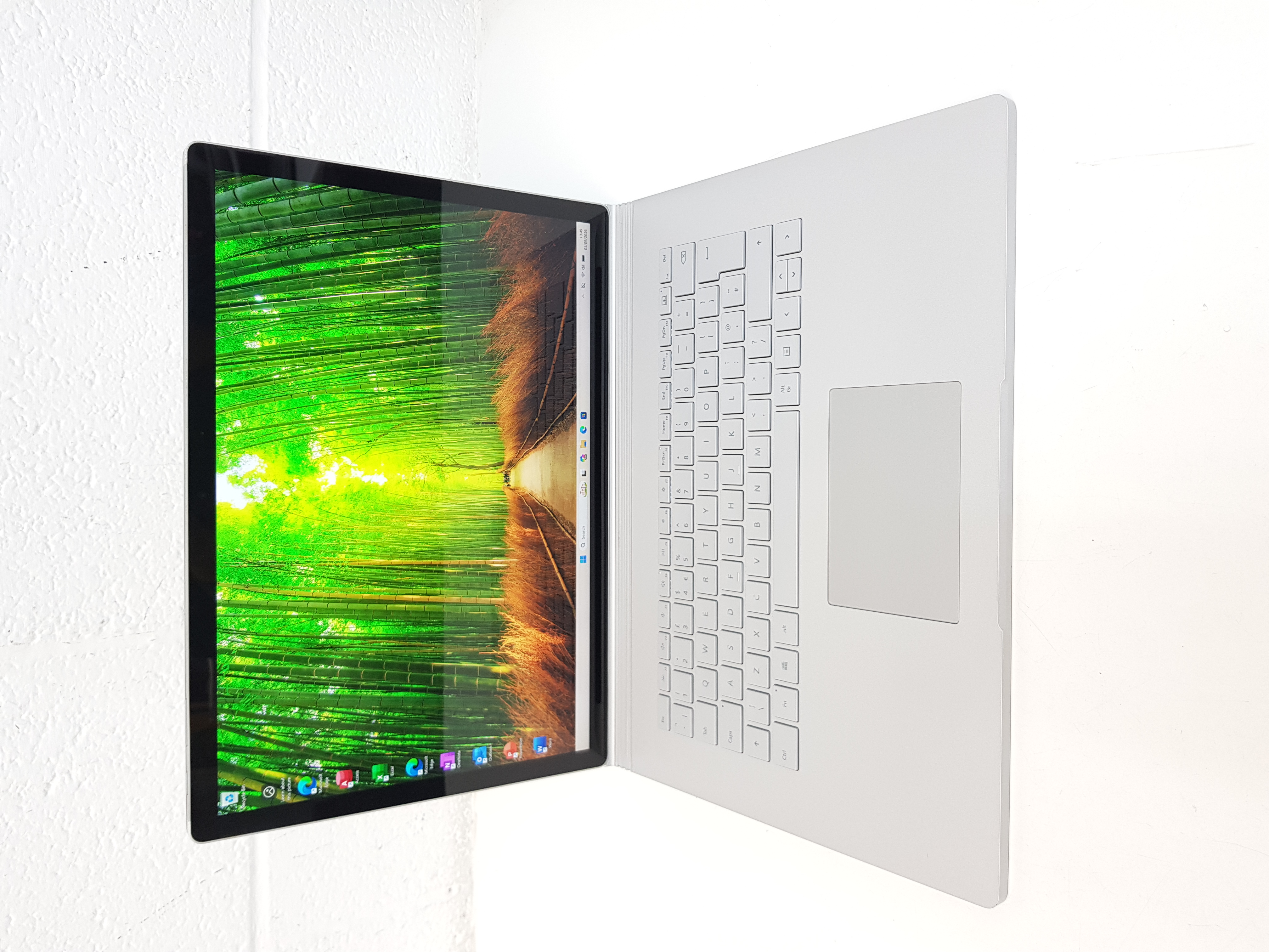 Super fast Detachable Touch screen Microsoft Laptop, i7-10th Gen, 32GB, 512GB, 6GB RTX GPU — additional photo
