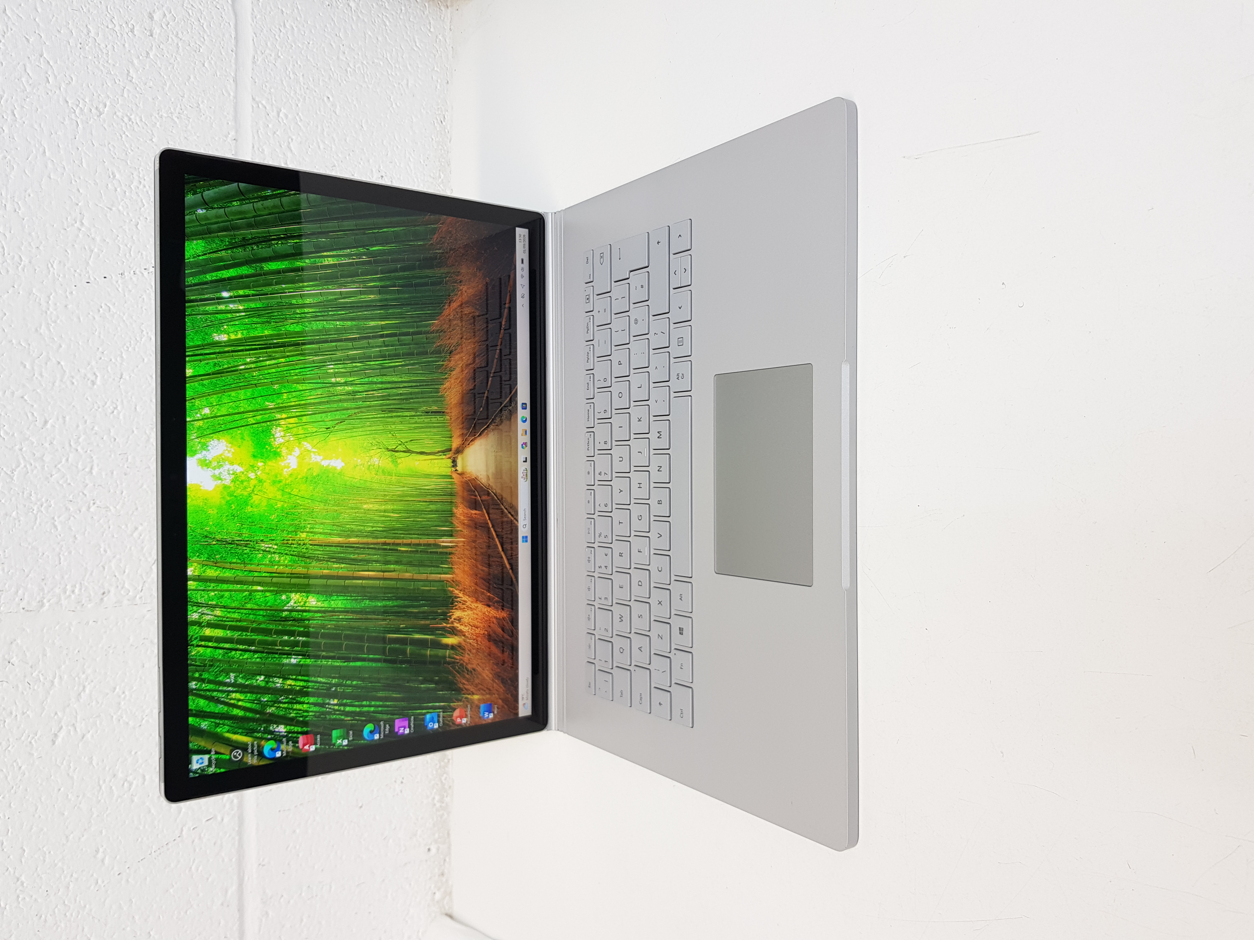 Super fast Detachable Touch screen Microsoft Laptop, i7-10th Gen, 32GB, 512GB, 6GB RTX GPU — additional photo