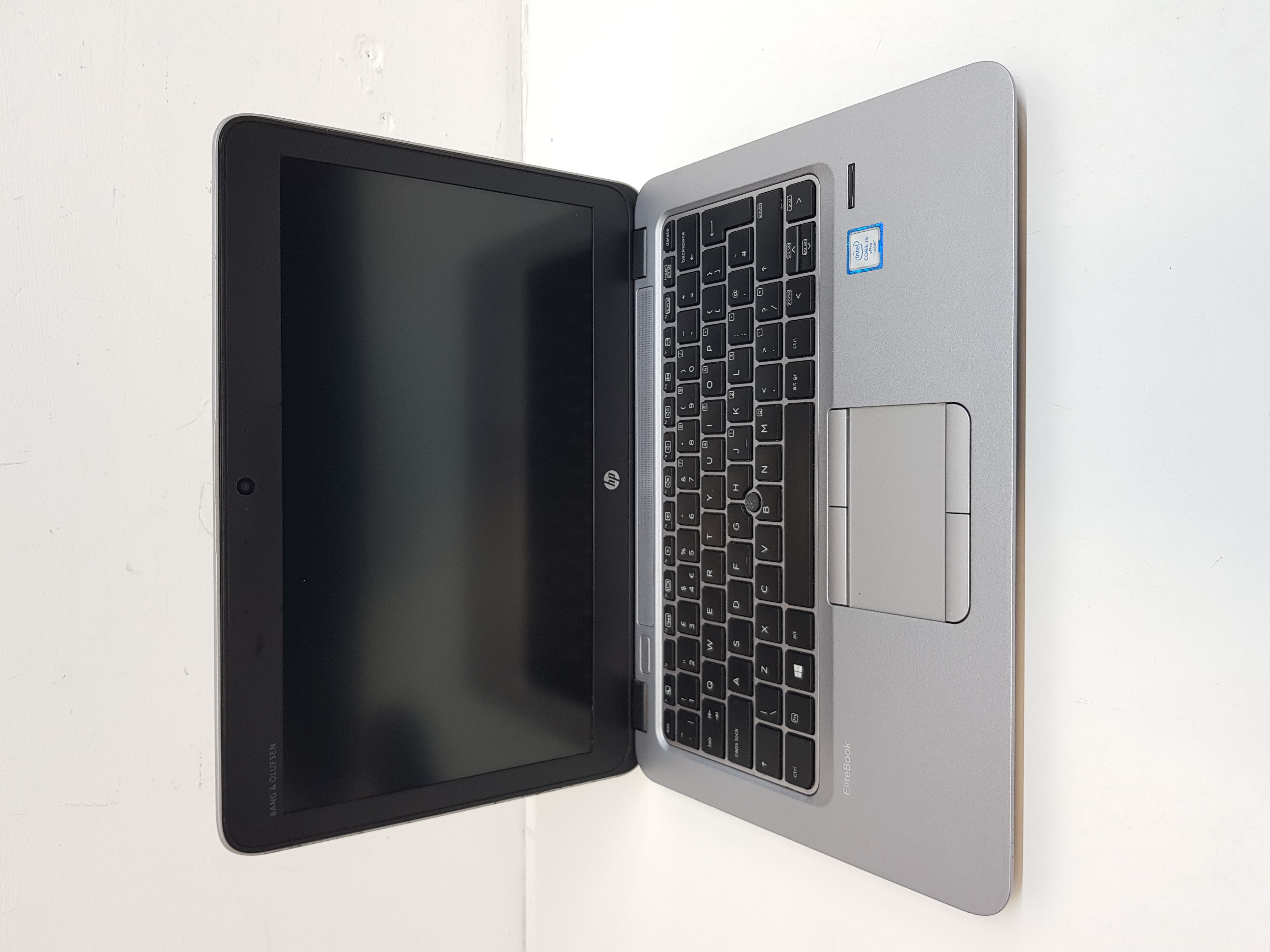 HP laptop, intel core i5, 8GB RAM, 240GB SSD, intel Ultra HD Graphics, Microsoft Office 2021 — additional photo