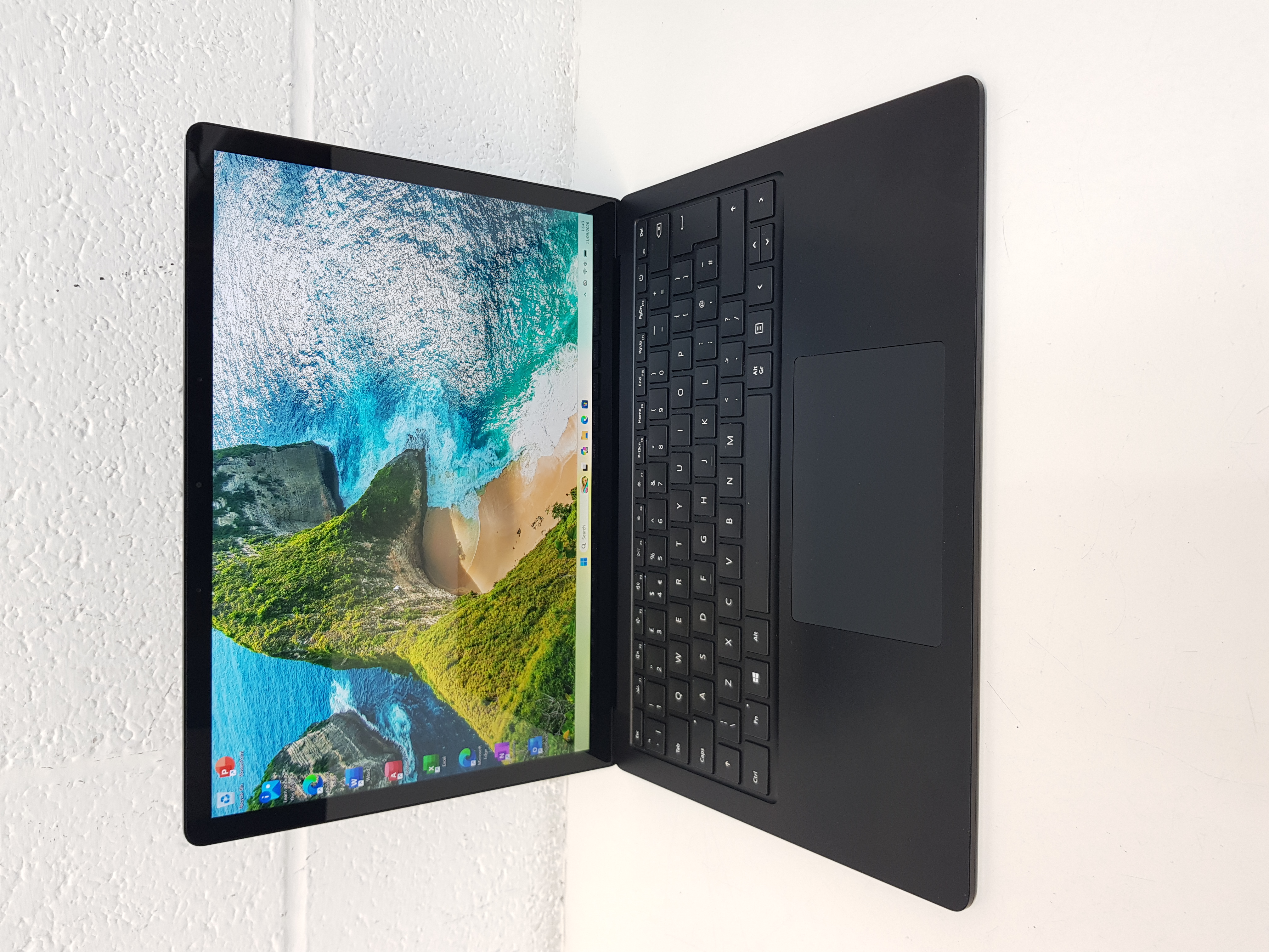 Microsoft surface Touch screen Laptop, i7-10th Gen processor, 16GB Memory, 256GB Storage, MS Office 2021, Windows 11 — additional photo