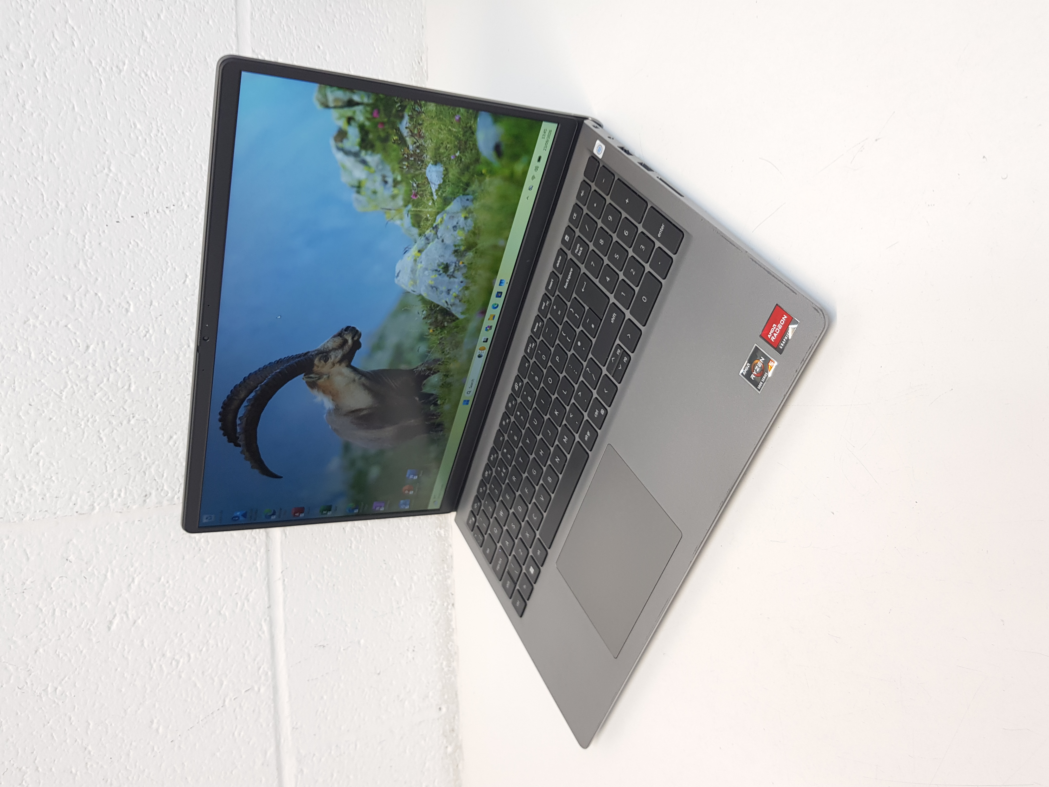 Dell Laptop, AMD Ryzen 5, 16GB Memory, 756GB Storage, MS Office 2021, Windows 11 — additional photo