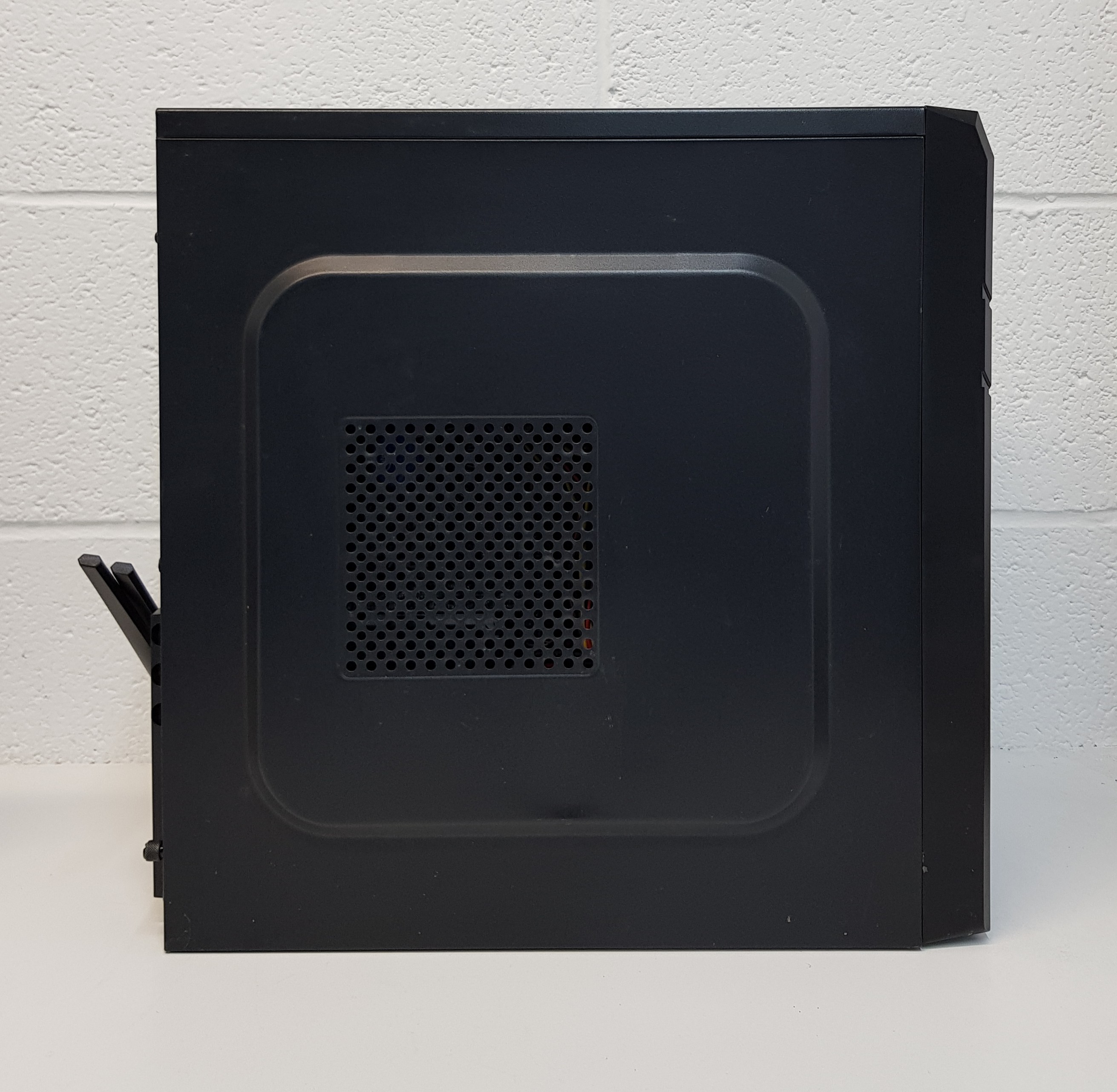 Fast Custom Built PC | 16GB RAM | SSD Storage | Excellent Condition — additional photo
