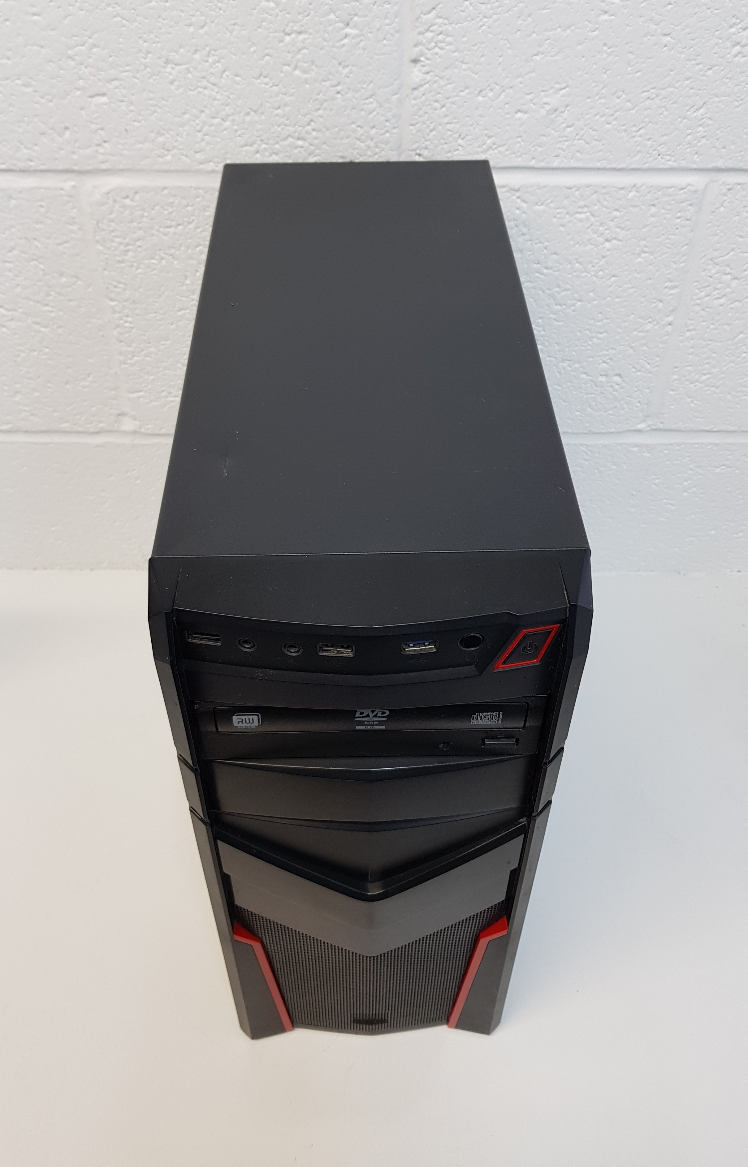 Fast Custom Built PC | 16GB RAM | SSD Storage | Excellent Condition — additional photo