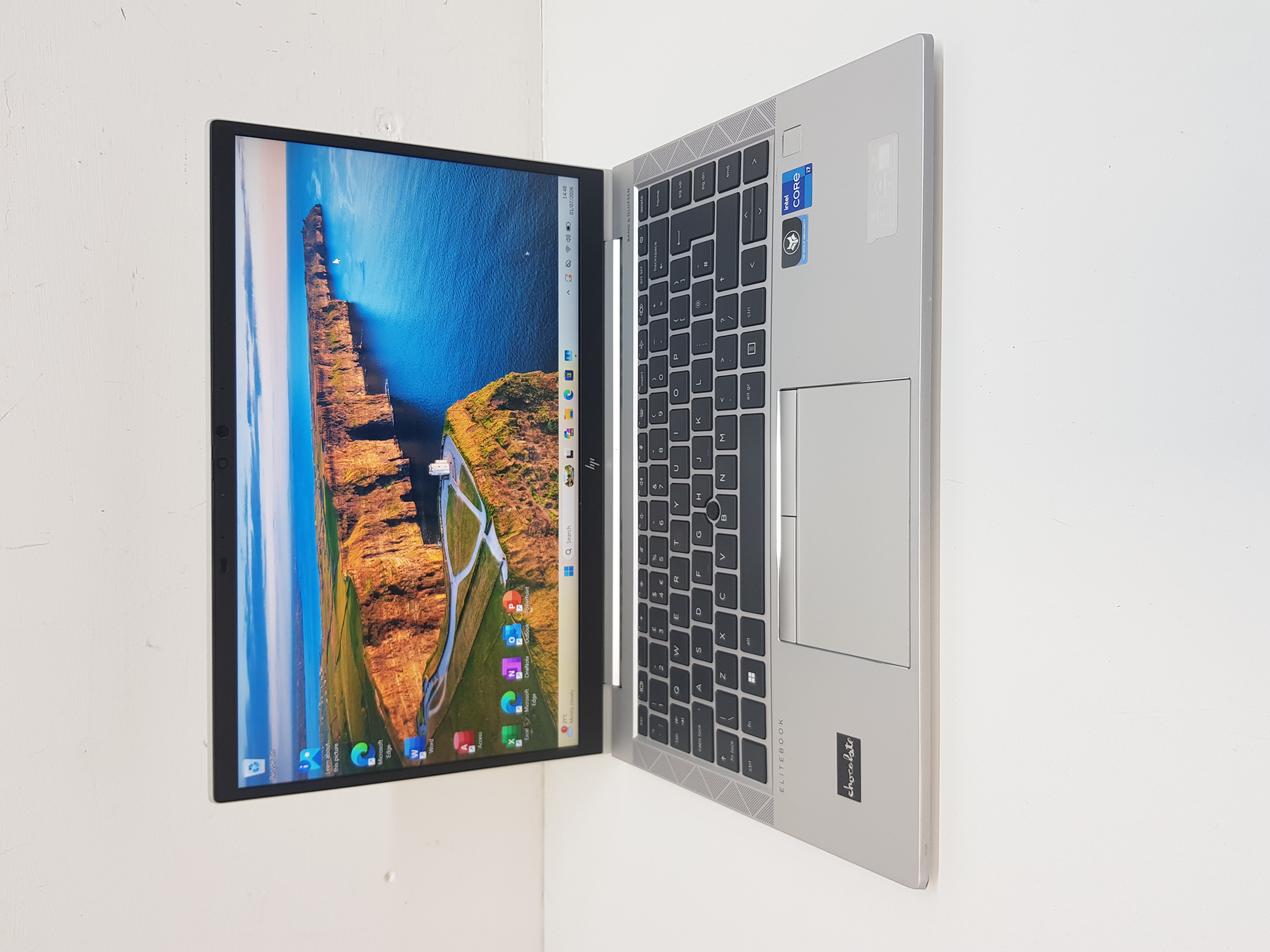 Fast HP Laptop, i7-11th Gen processor, 16GB Memory, 500GB Storage, MS Office 2021, Windows 11