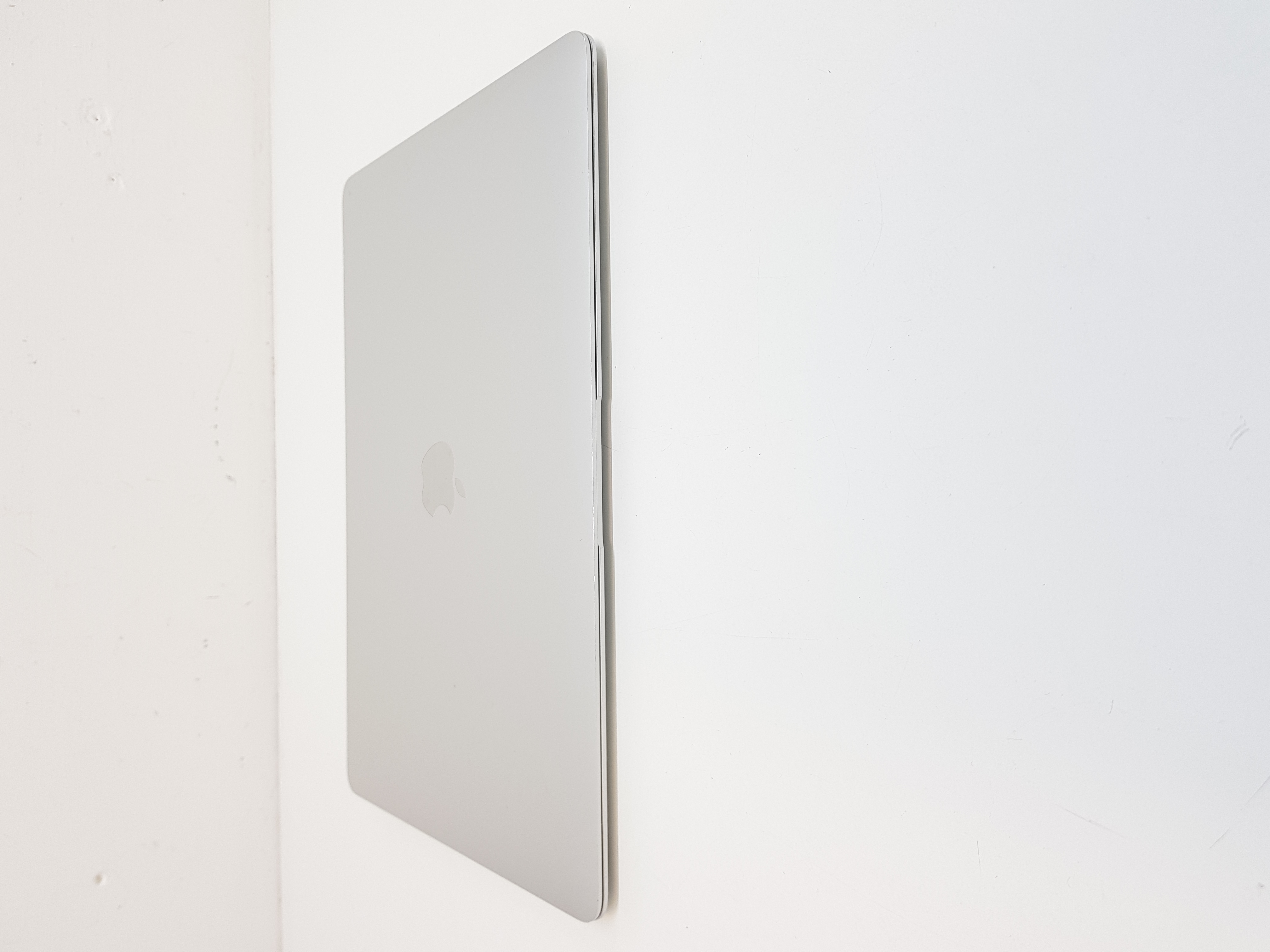 Apple MacBook laptop, intel core i5 processor, 8GB RAM, 250GB SSD , macOS sonoma — additional photo