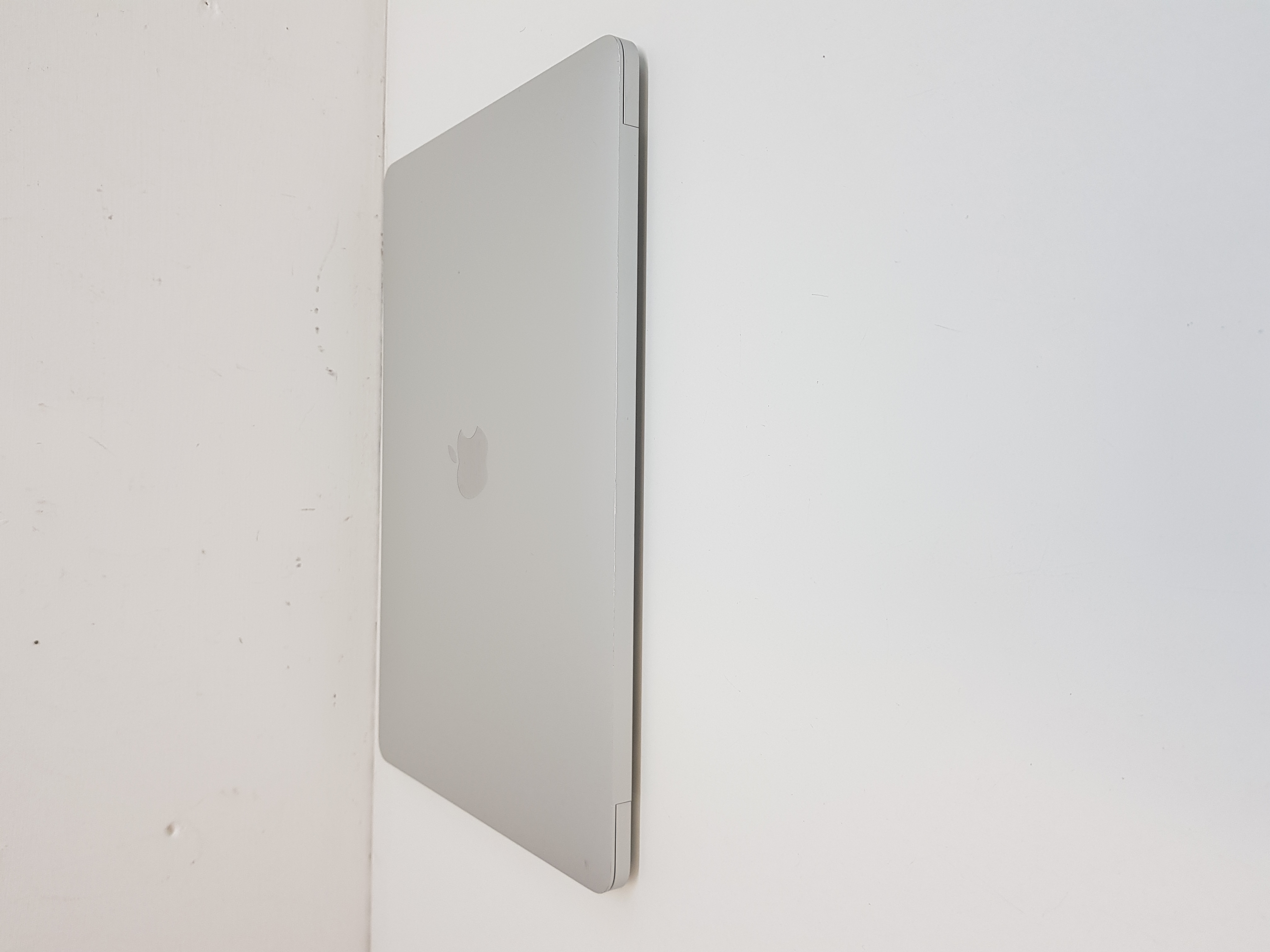 Apple MacBook laptop, intel core i5 processor, 8GB RAM, 250GB SSD , macOS sonoma — additional photo