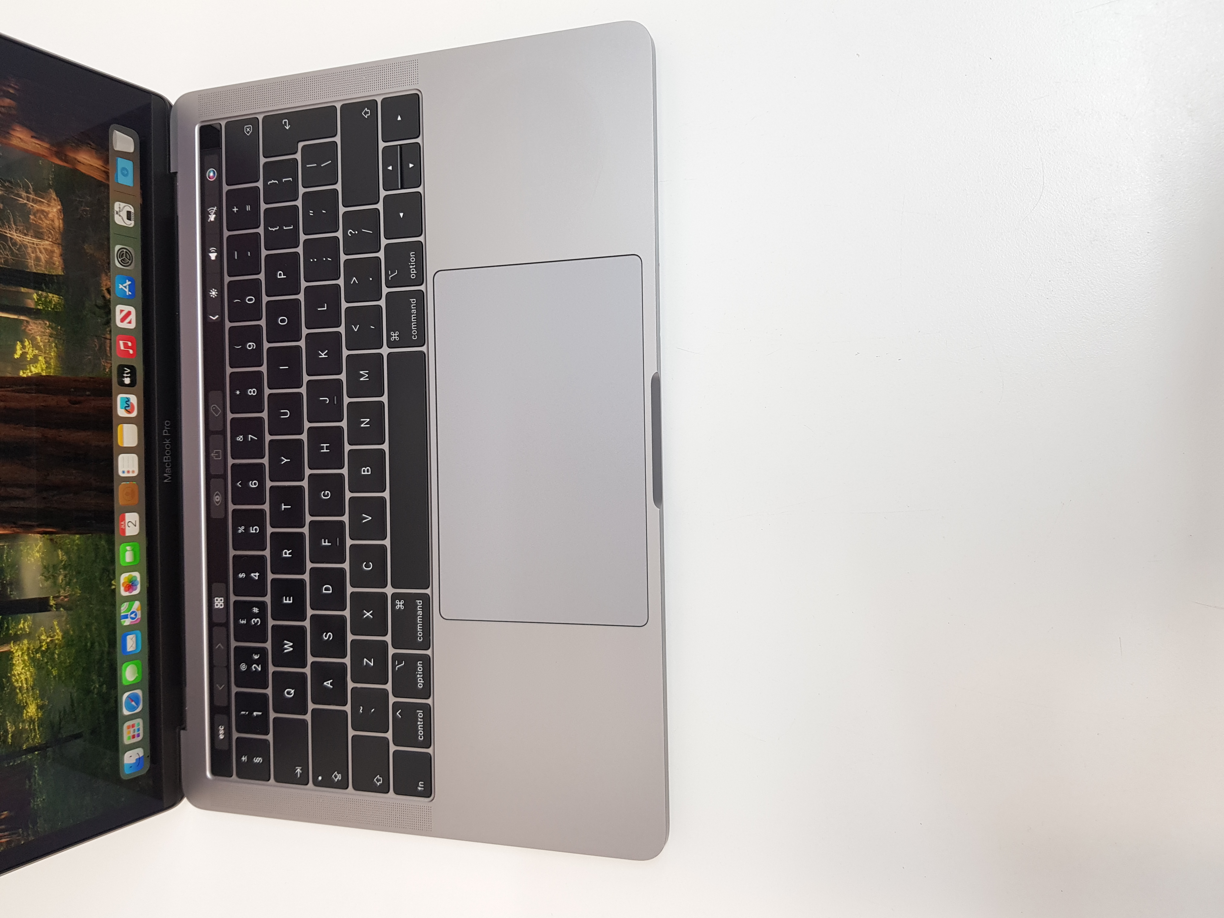 Apple MacBook Pro laptop, intel core i5 processor, 8GB RAM, 250GB SSD, macOS Sequoia — additional photo