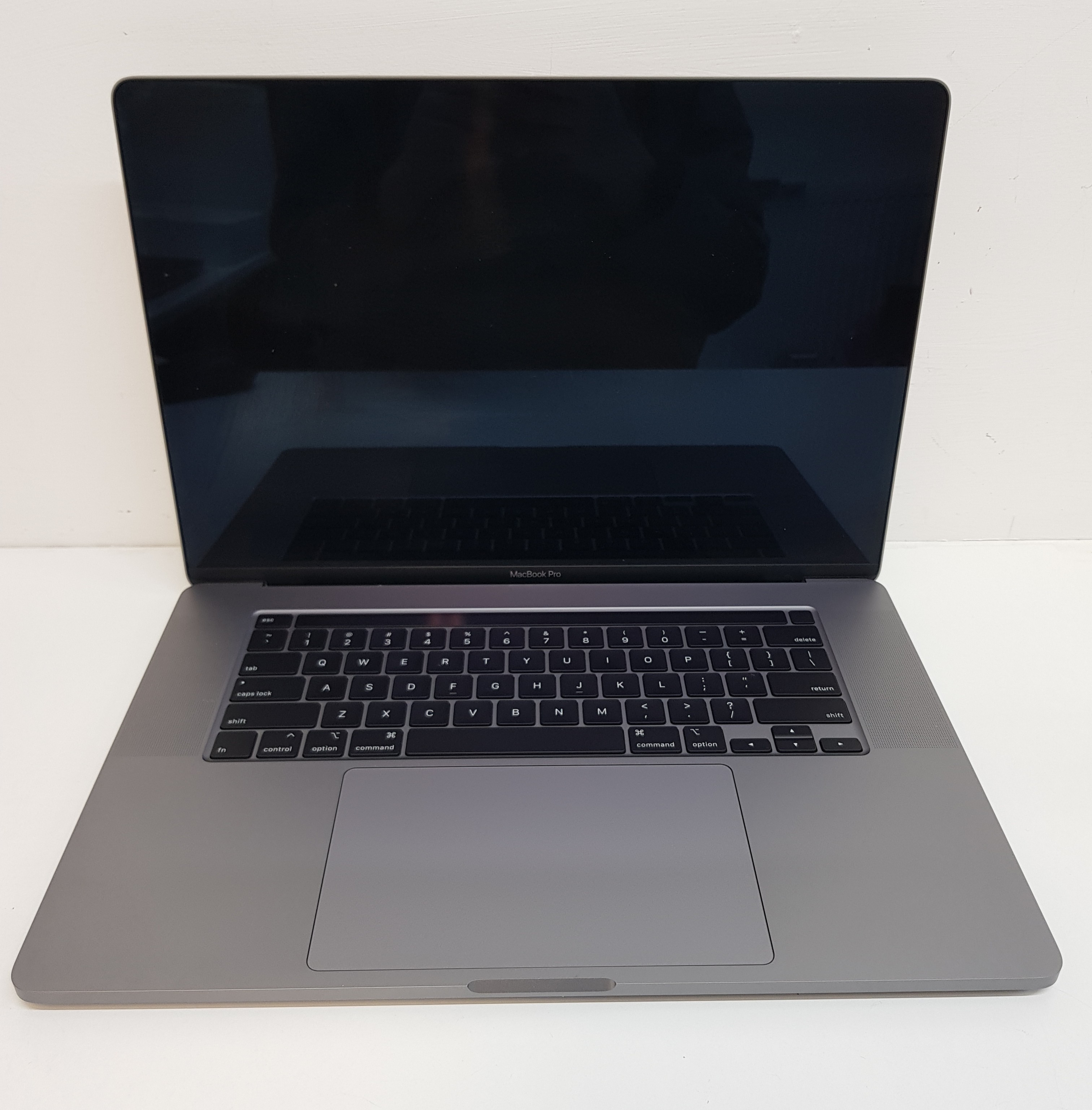 Apple MacBook Pro A2141 | 16GB RAM | 512GB Storage | Grade A | £390 — additional photo