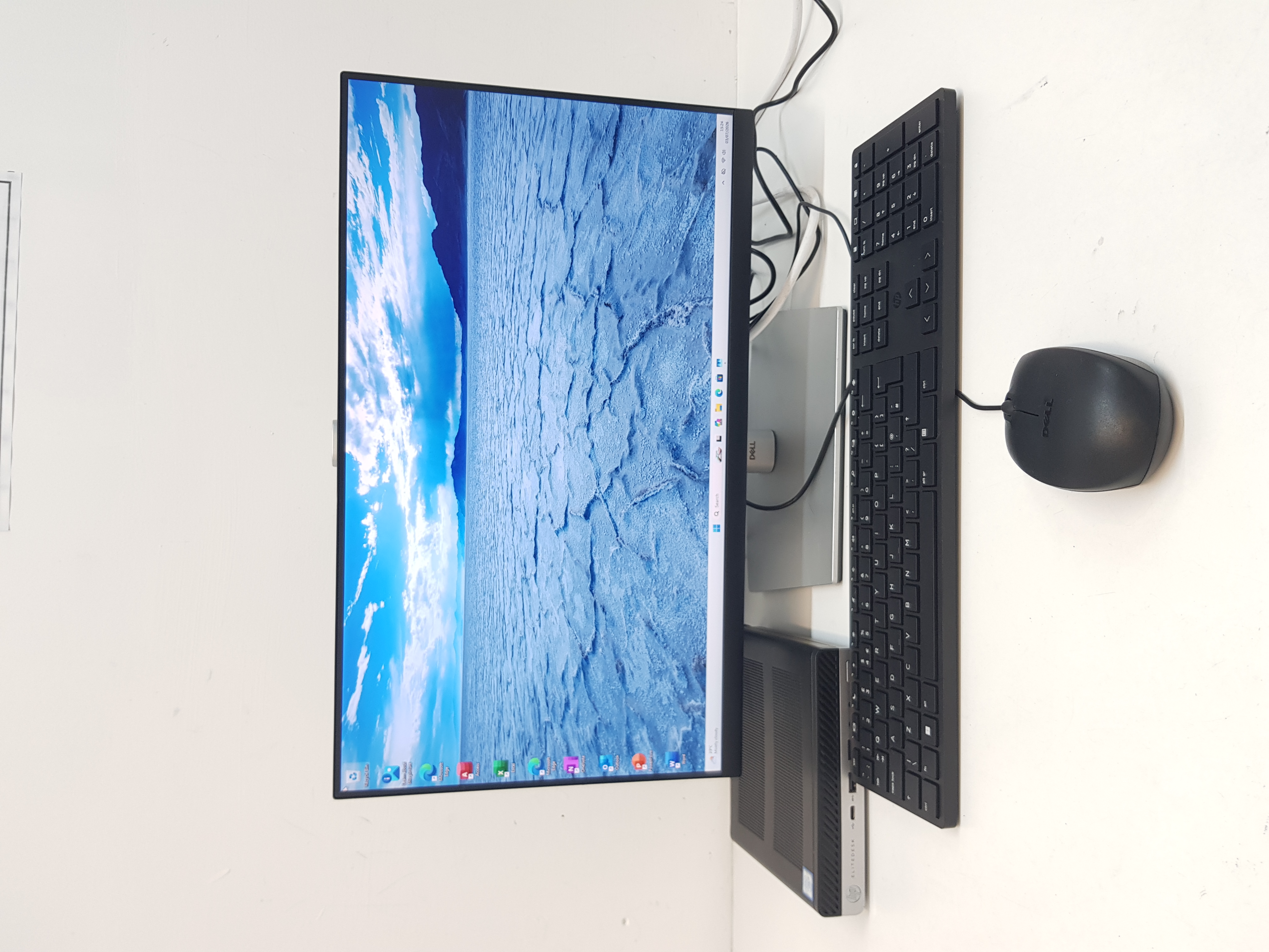 Super fast HP PC Computer, intel core i5-9th Gen processor, 16GB RAM, 256GB SSD, MS Office 2021
