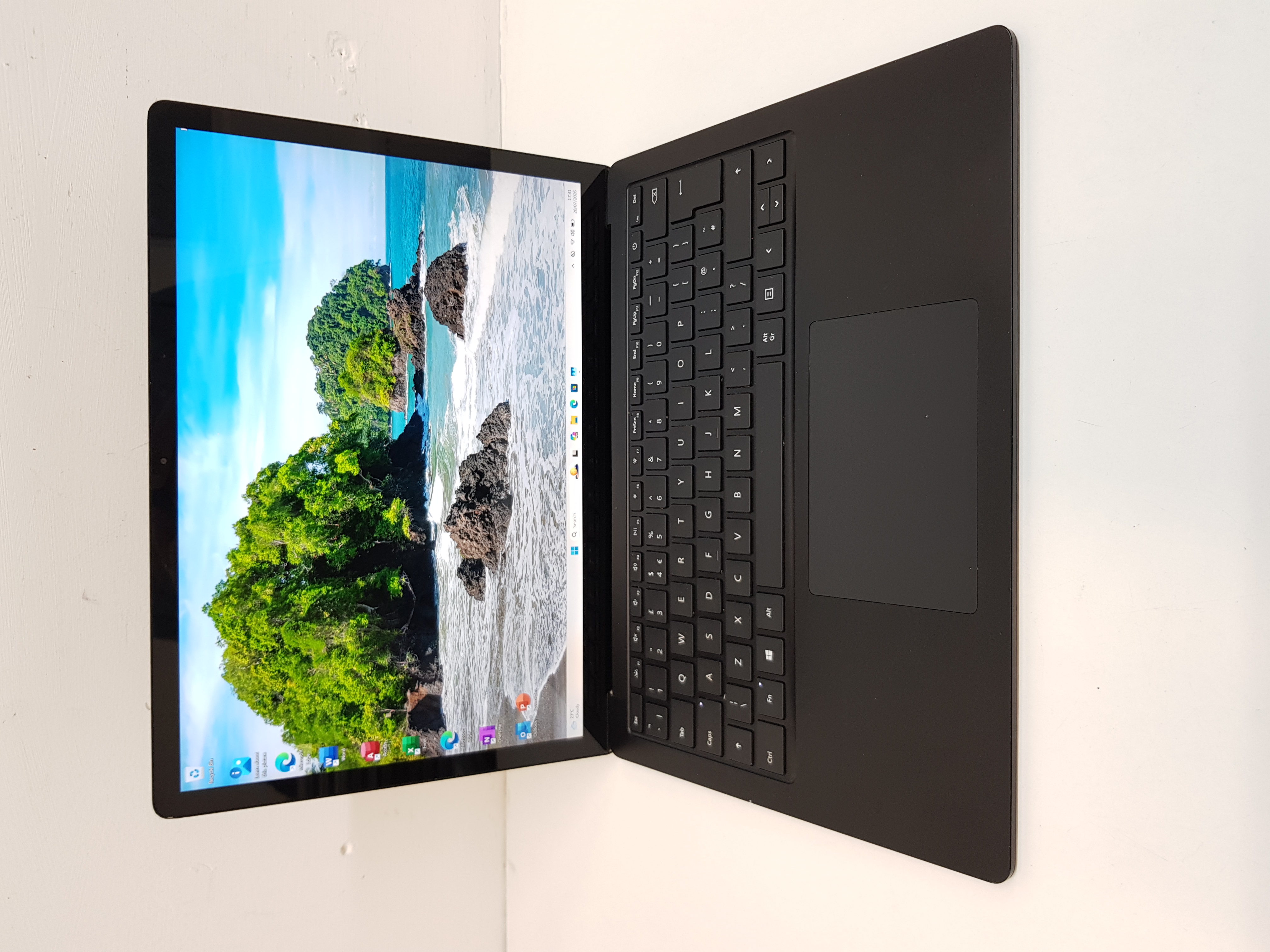 Microsoft Surface Touch screen laptop, i7-10th Gen, 16GB RAM, 256GB SSD, Microsoft Office 2021