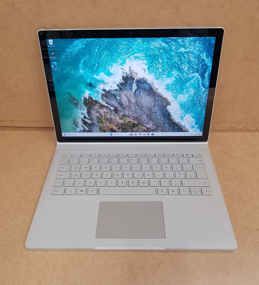 Microsoft Surface Book 3 | i5 10th Gen | 8GB RAM | Detachable | £220  £220 Ref: 78604
